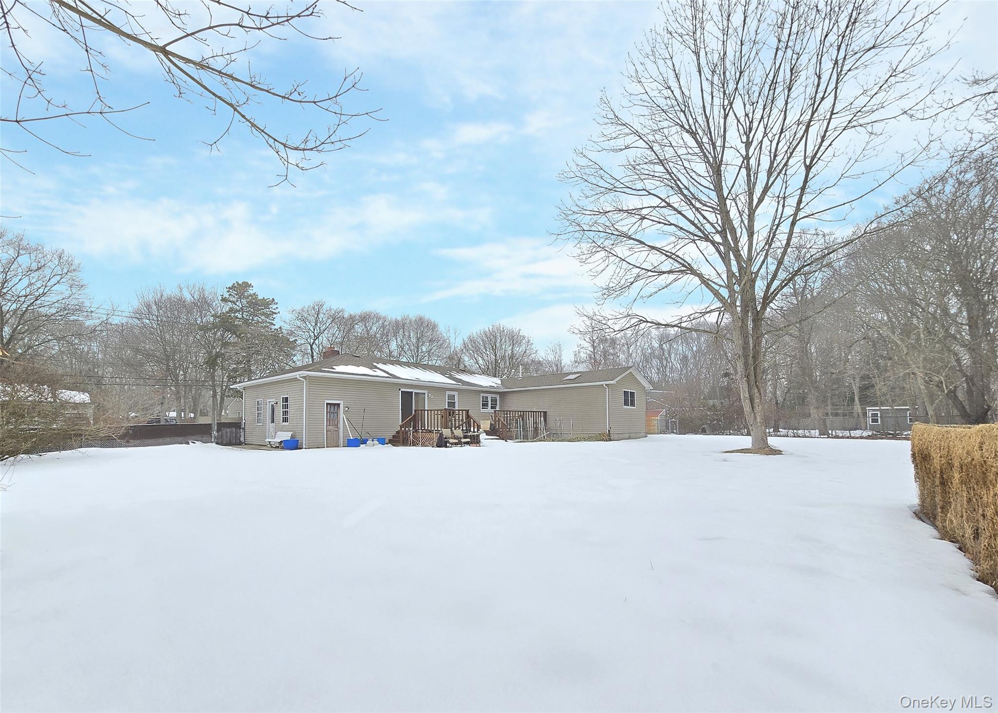 #17 photo, 143 Hawthorne Street, 东长岛 Mastic , NY 11950