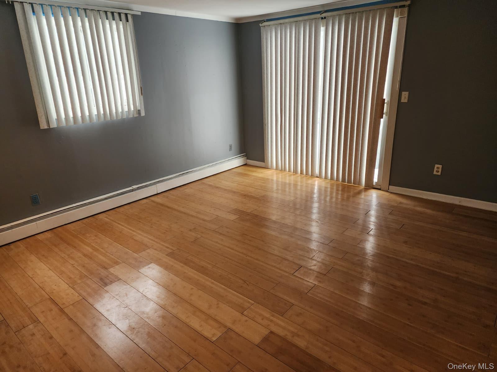 #2 photo, 1570 Kenneth Avenue, North Baldwin , NY 11510