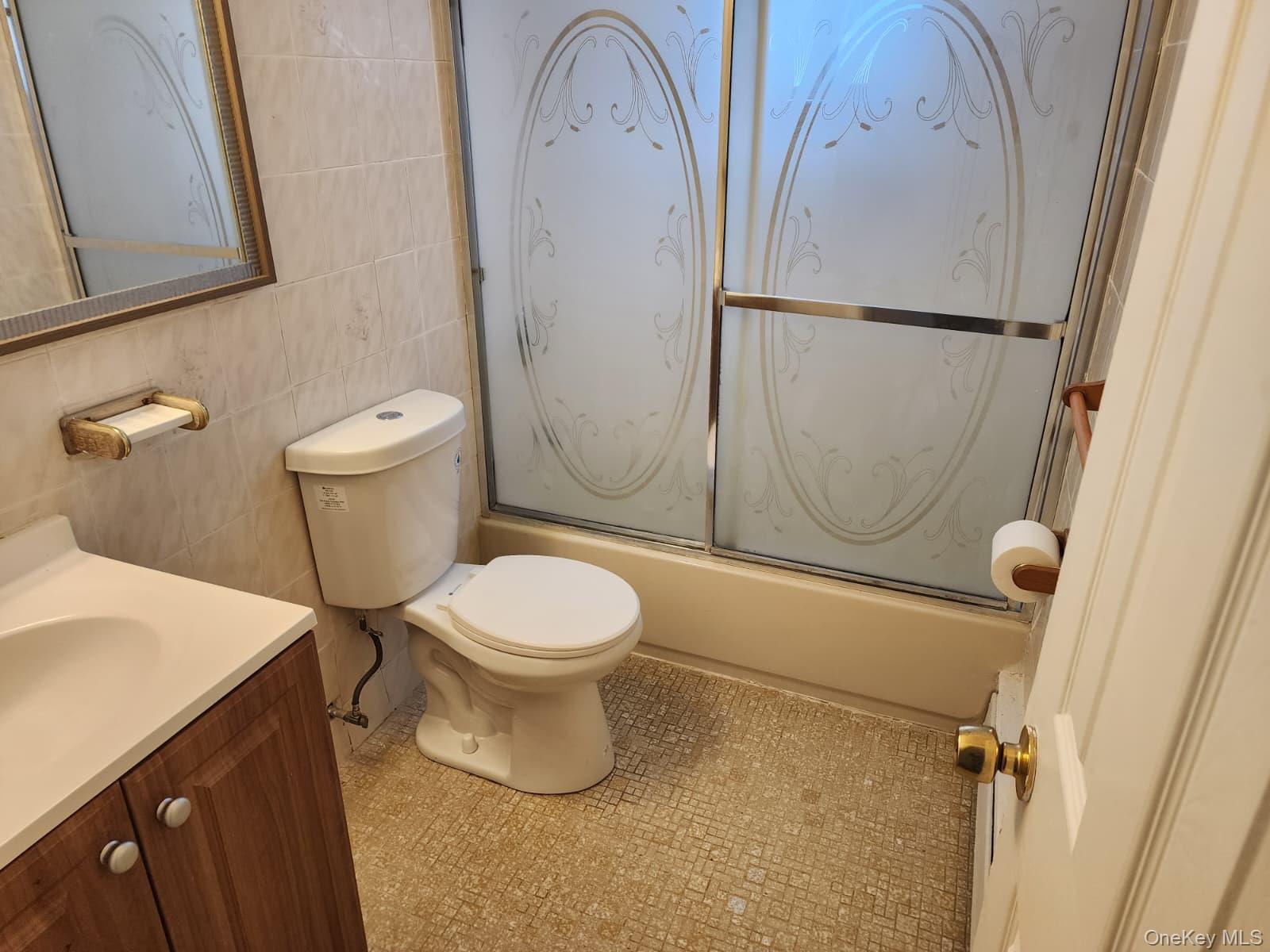 #6 photo, 1570 Kenneth Avenue, North Baldwin , NY 11510