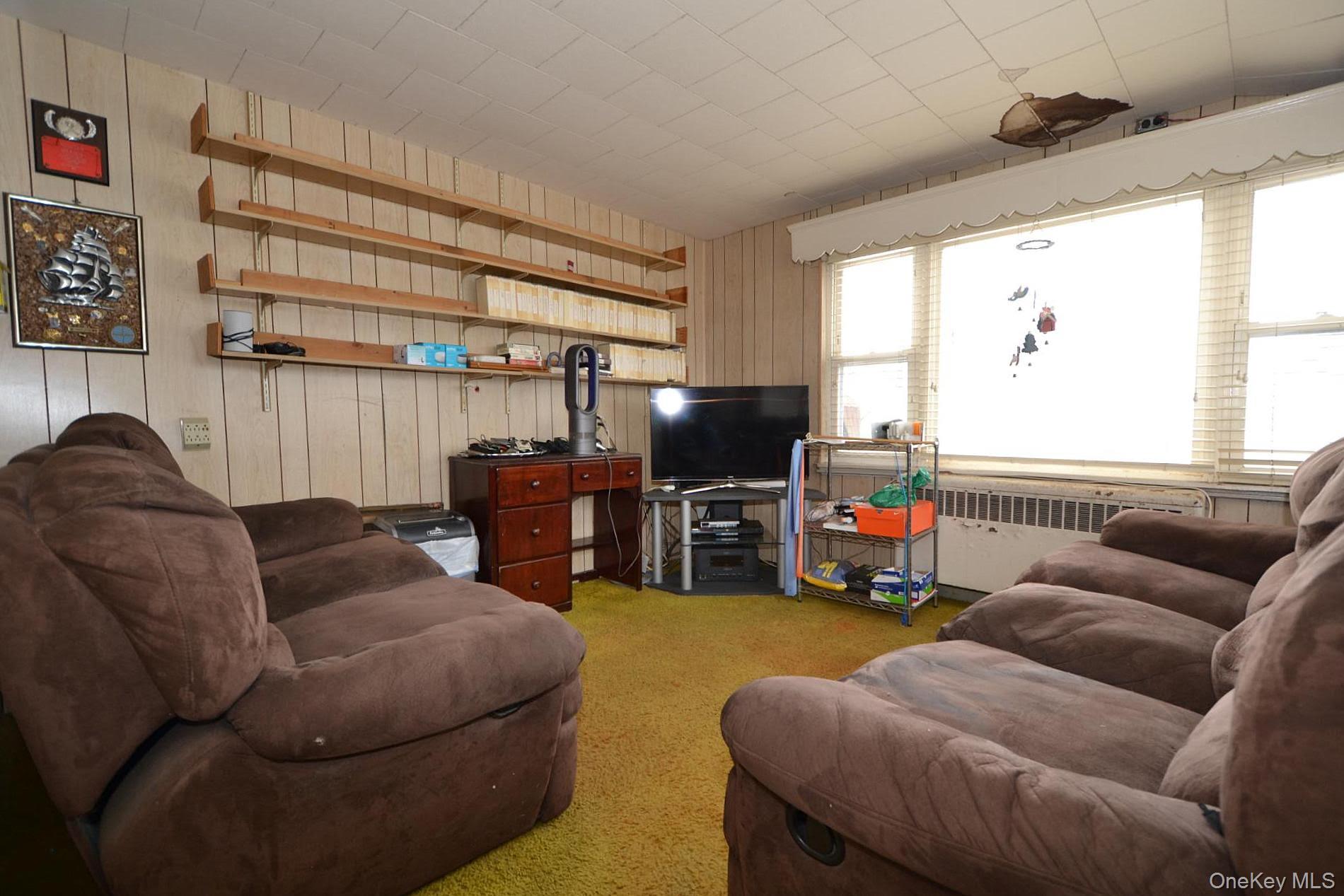 #3 photo, 463 S Bayview Avenue, Freeport , NY 11520