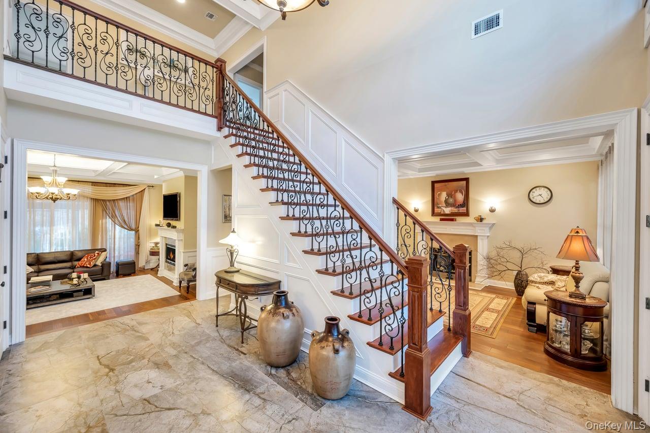 #11 photo, 42 Brayton Court, Саффолк ‖ South Setauket , NY 11720