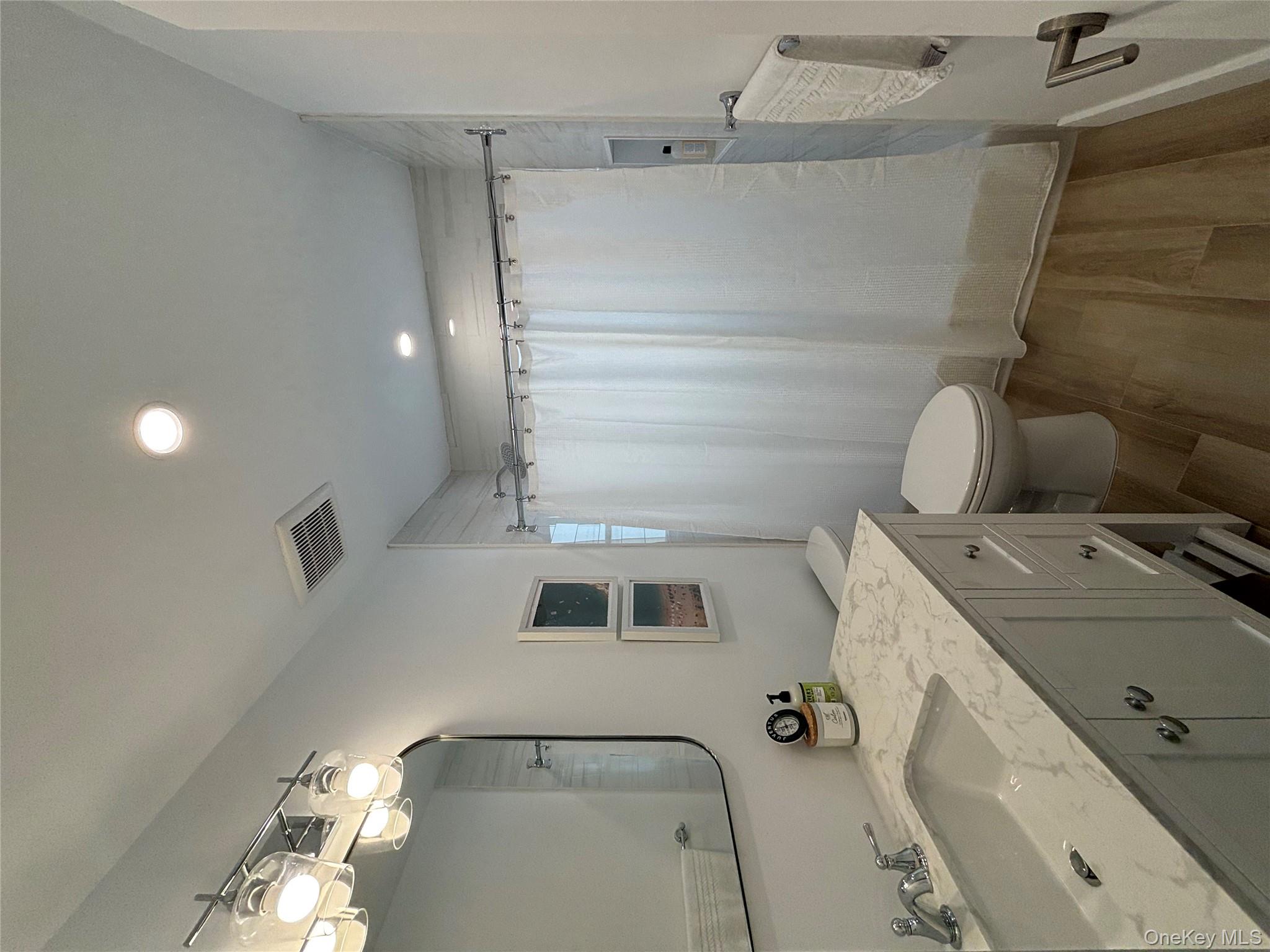 #10 photo, 18 Louisiana Street, Long Beach , NY 11561