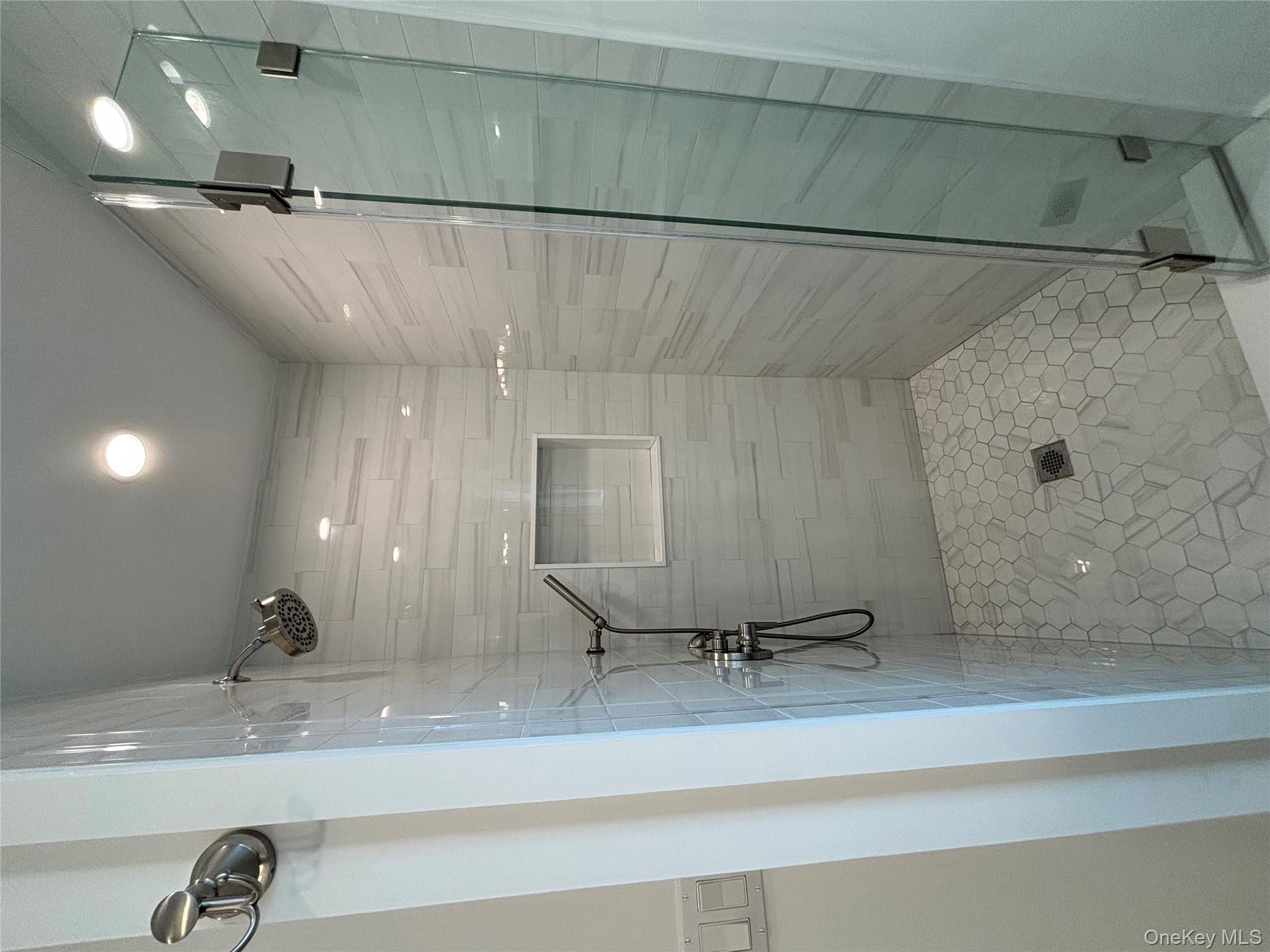 #7 photo, 18 Louisiana Street, Long Beach , NY 11561