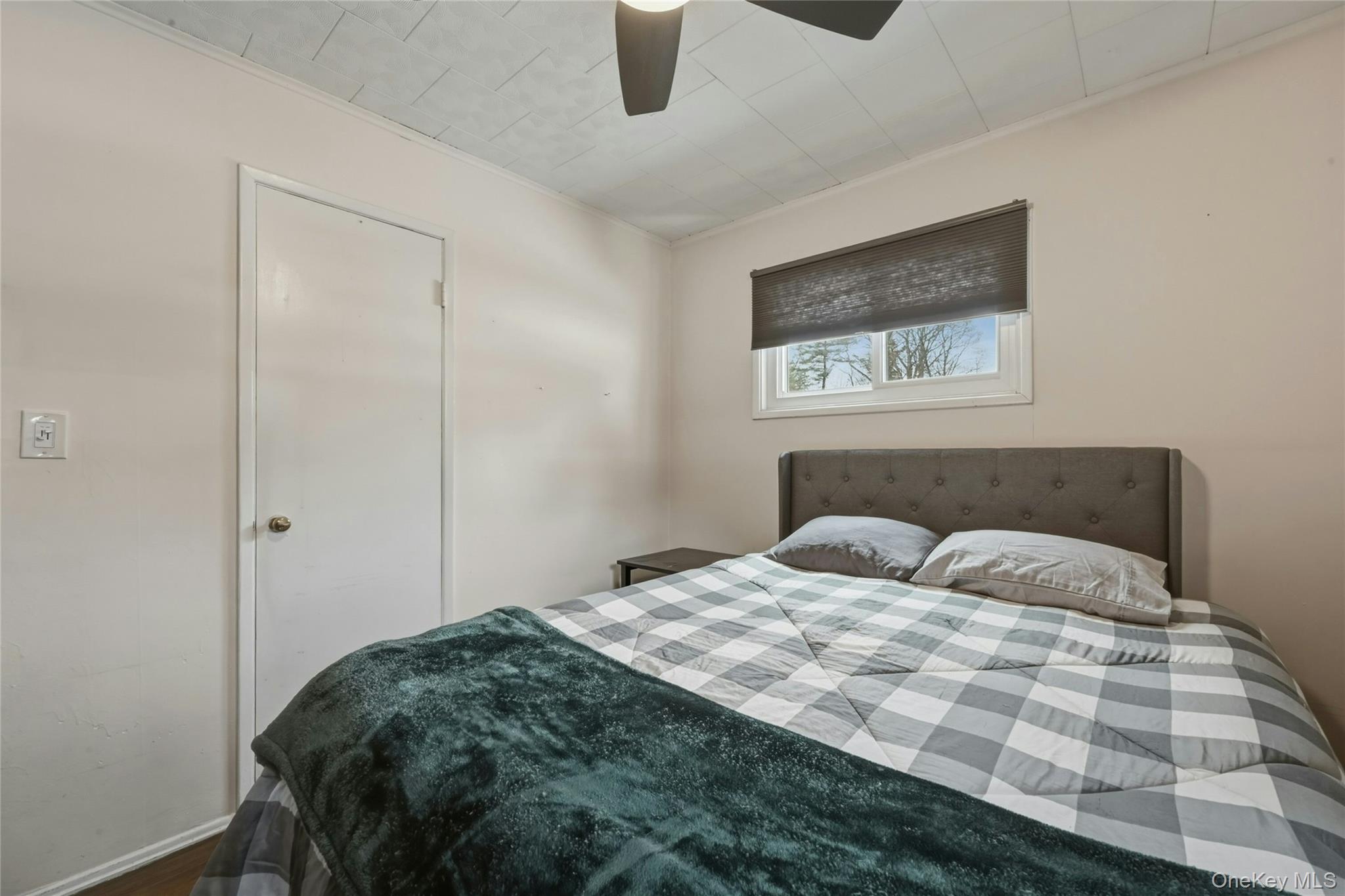 #15 photo, 94 Locust Place, East Northport , NY 11731