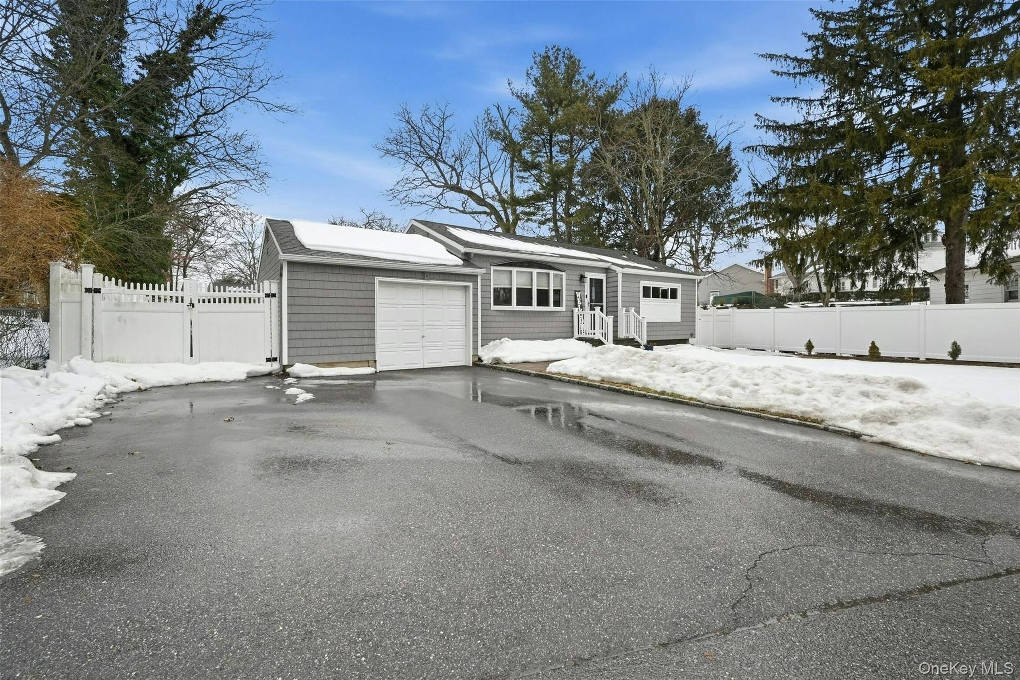 #3 photo, 94 Locust Place, East Northport , NY 11731