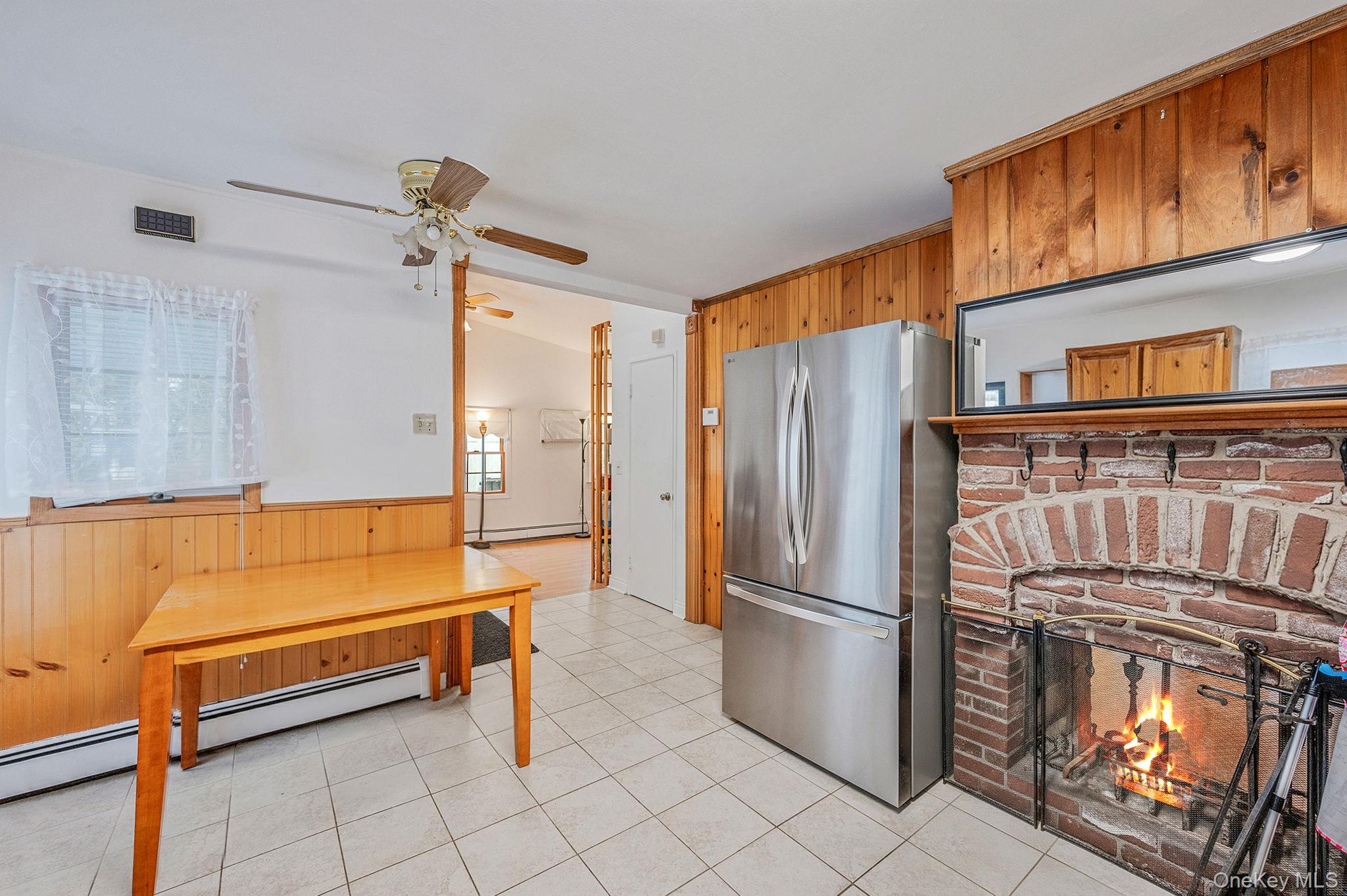 #18 photo, 22 Mercury Lane, Levittown , NY 11756