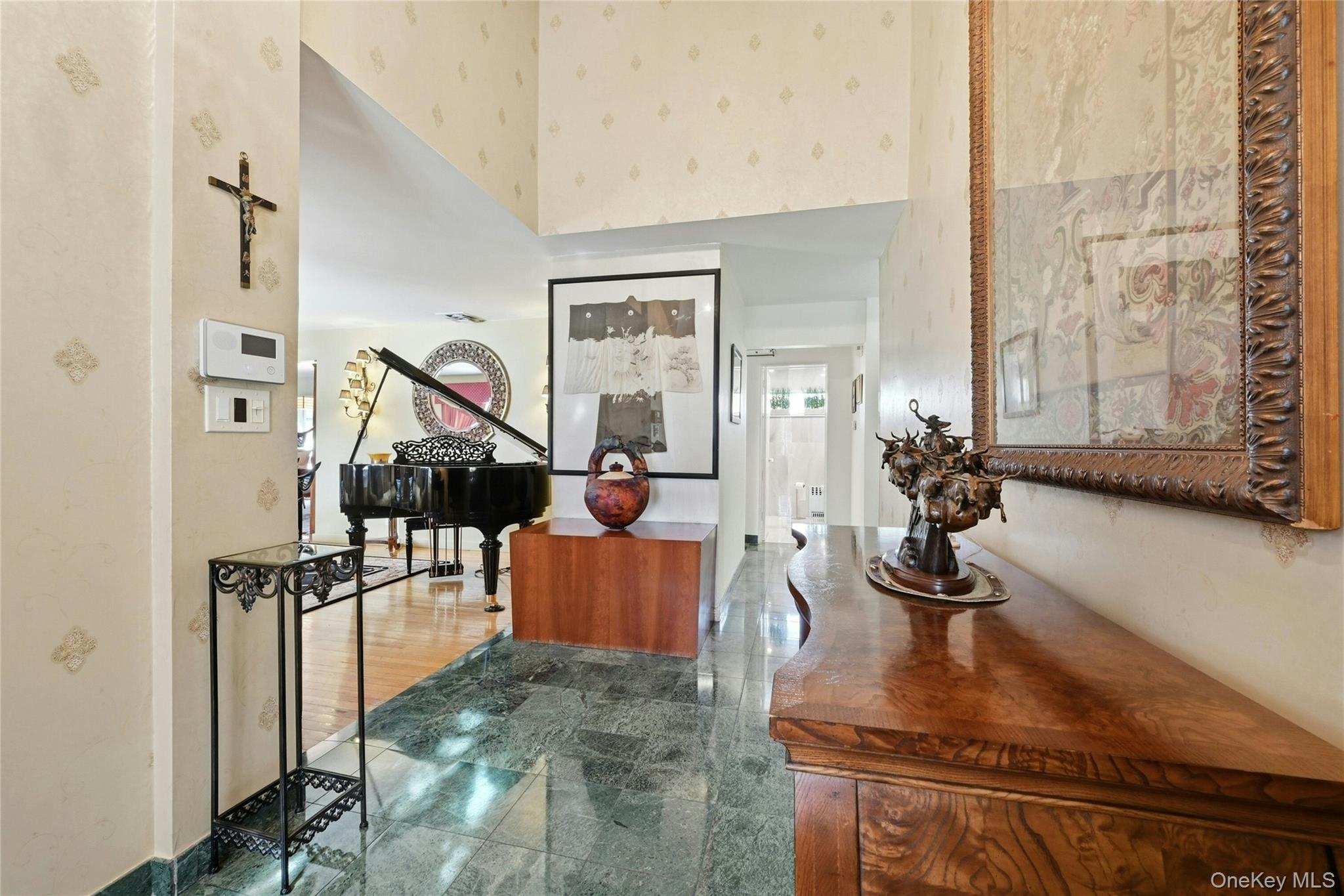 #8 photo, 480 S S Wood Road, Rockville Centre , NY 11570