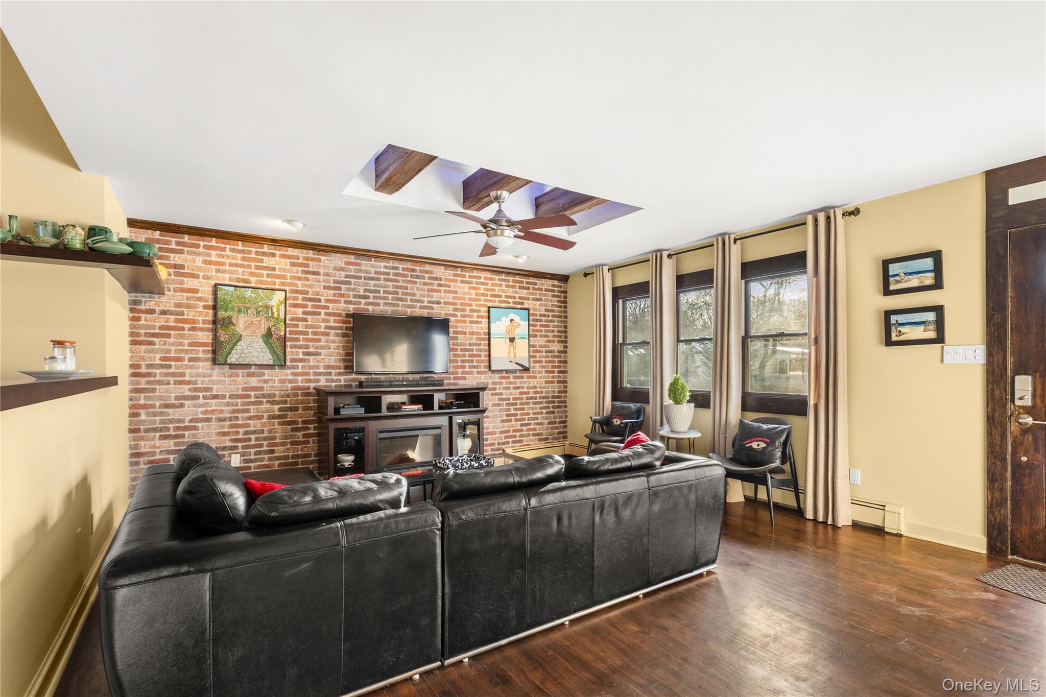 #10 photo, 50 Atlantic Avenue, East Islip , NY 11730