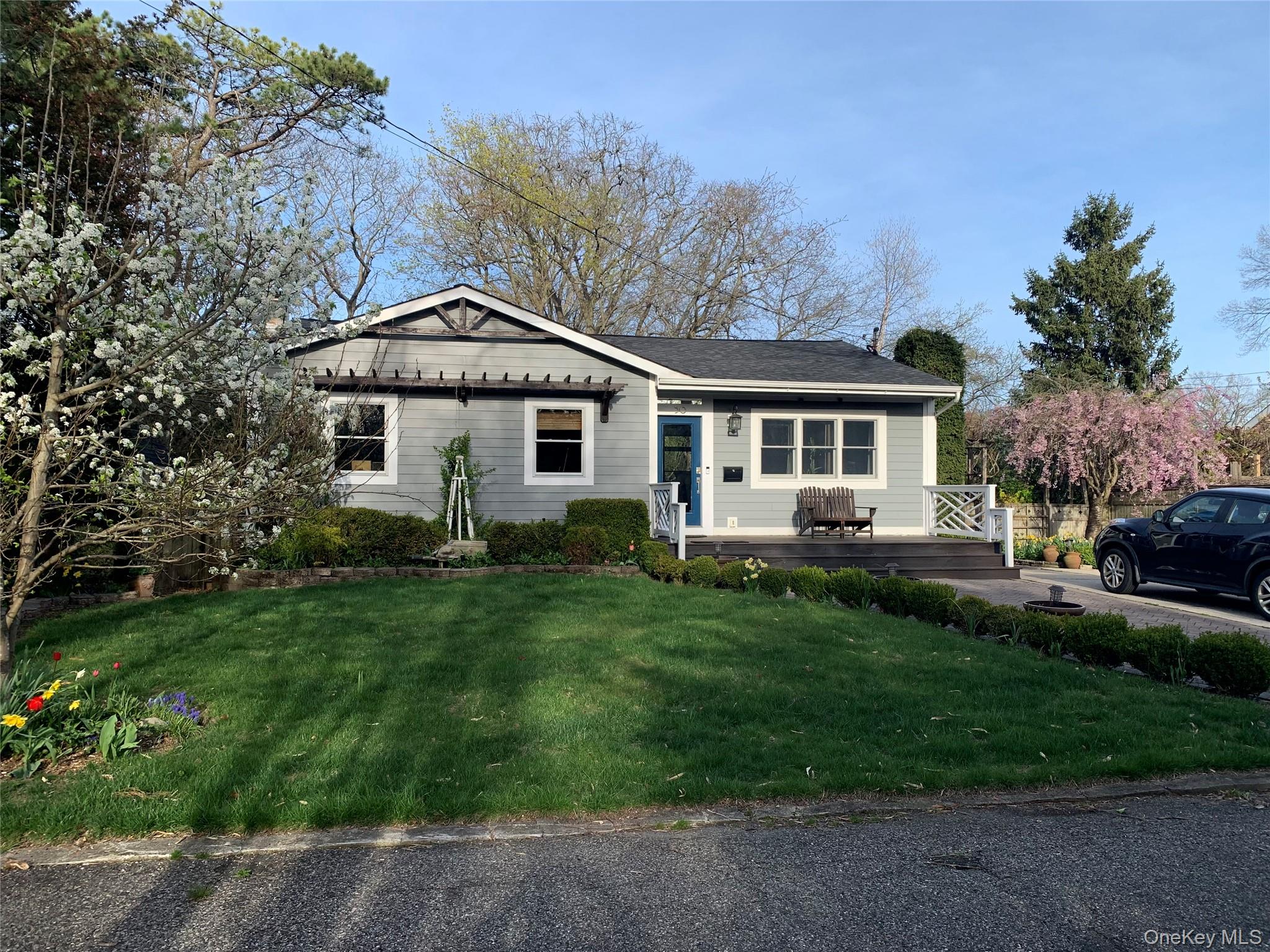 #3 photo, 50 Atlantic Avenue, East Islip , NY 11730