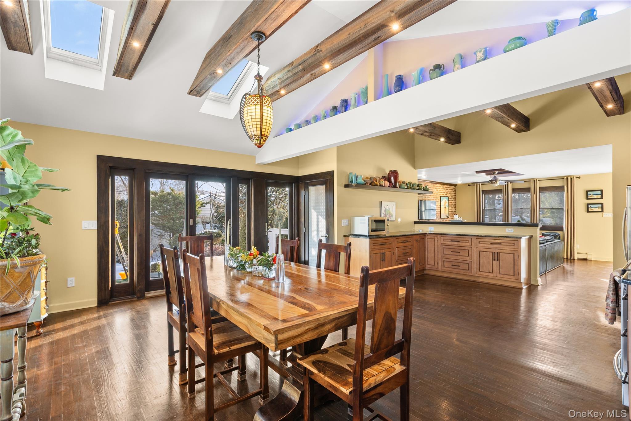 #4 photo, 50 Atlantic Avenue, East Islip , NY 11730