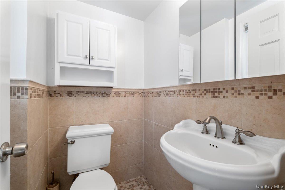 #15 photo, 182 Madison Road, Scarsdale , NY 10583