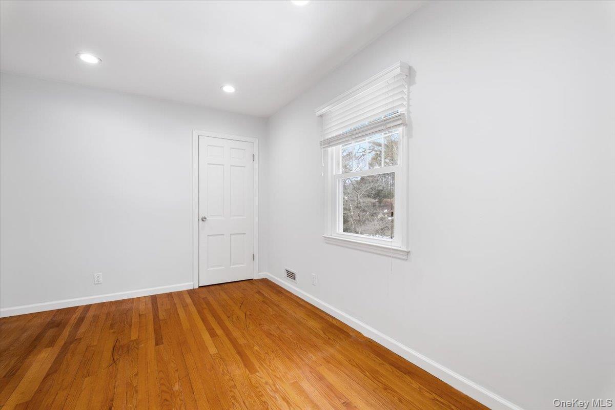 #20 photo, 182 Madison Road, Scarsdale , NY 10583