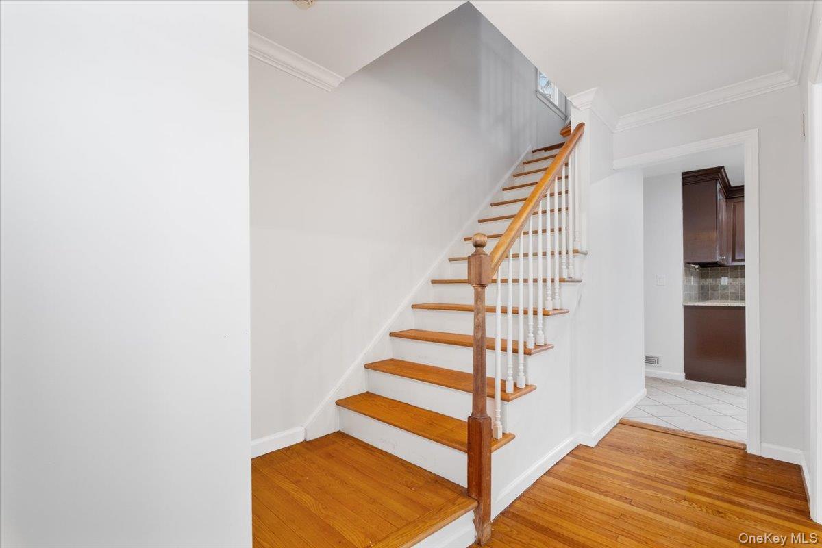 #5 photo, 182 Madison Road, Scarsdale , NY 10583