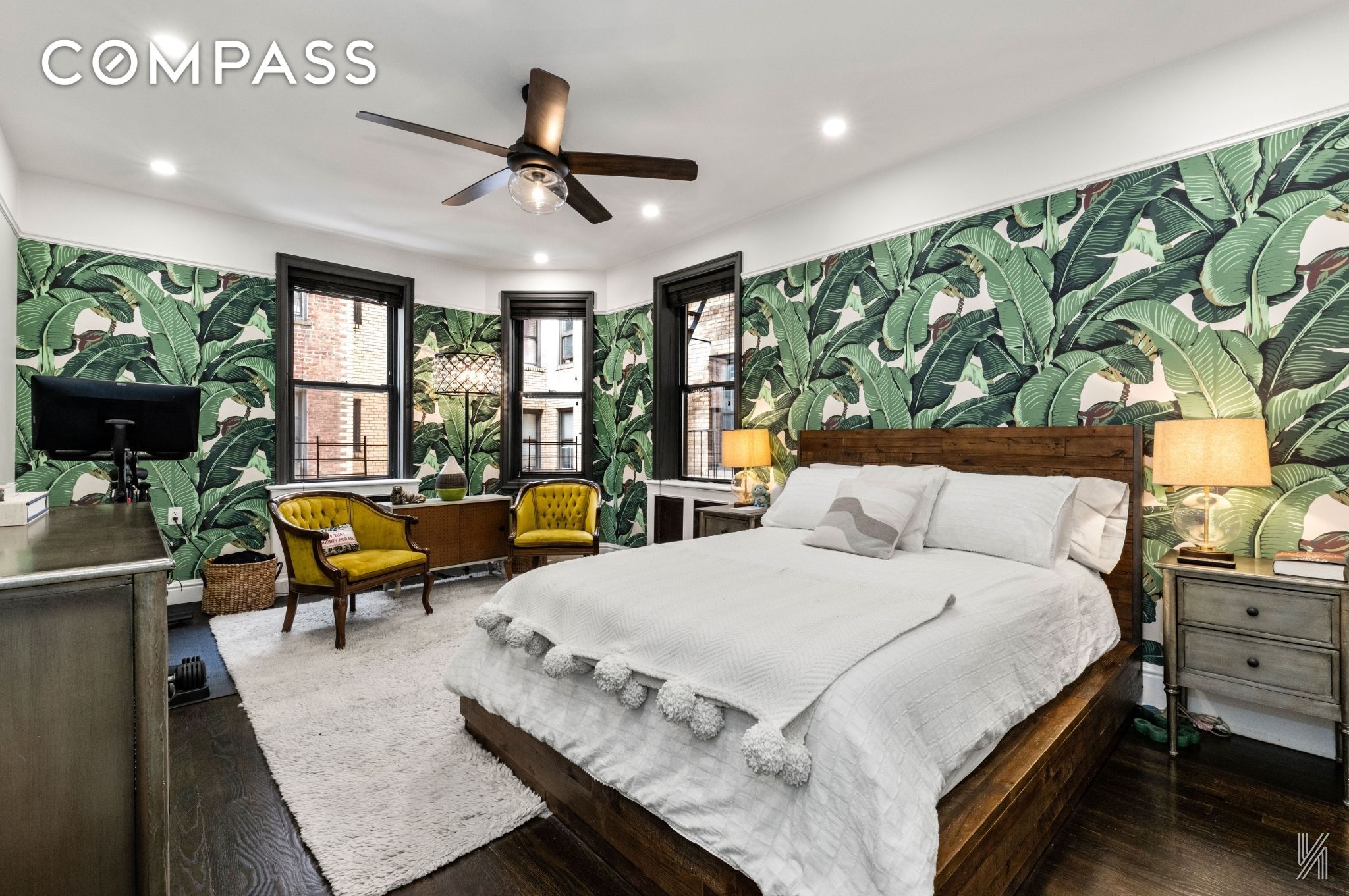 #13 photo, 35-06 88th Street, كوينز Jackson Heights , NY 11372