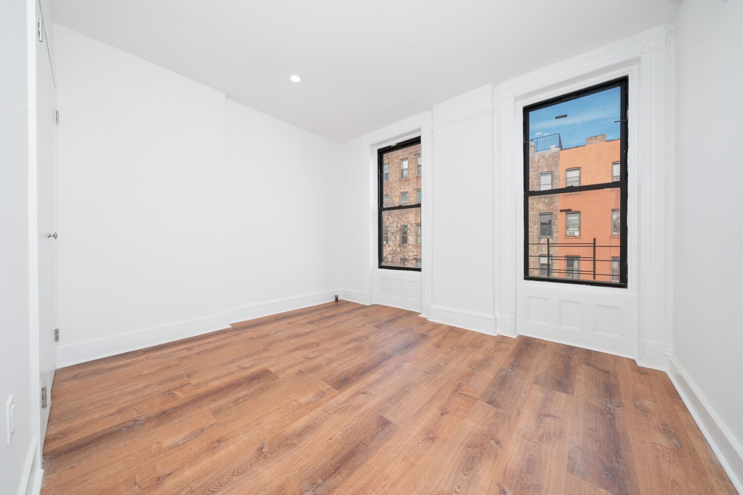 #4 photo, 1179 DEAN Street, ब्रुकलीन Crown Heights , NY 11216