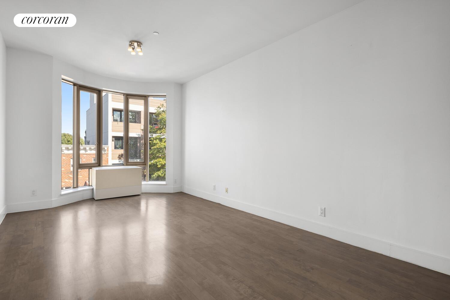 #12 photo, 200 16TH Street, הברונקס Park Slope , NY 11215