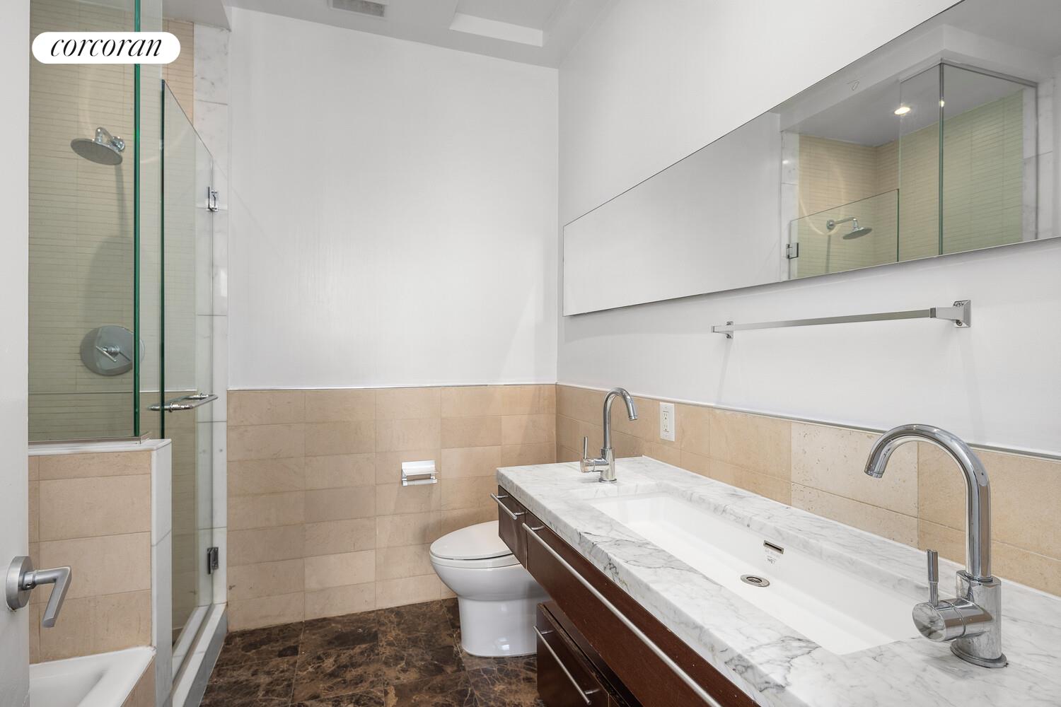 #7 photo, 200 16TH Street, הברונקס Park Slope , NY 11215