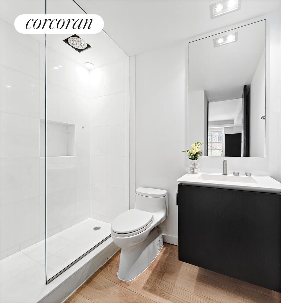 #15 photo, 110 E 71ST Street, Lenox Hill , NY 10021