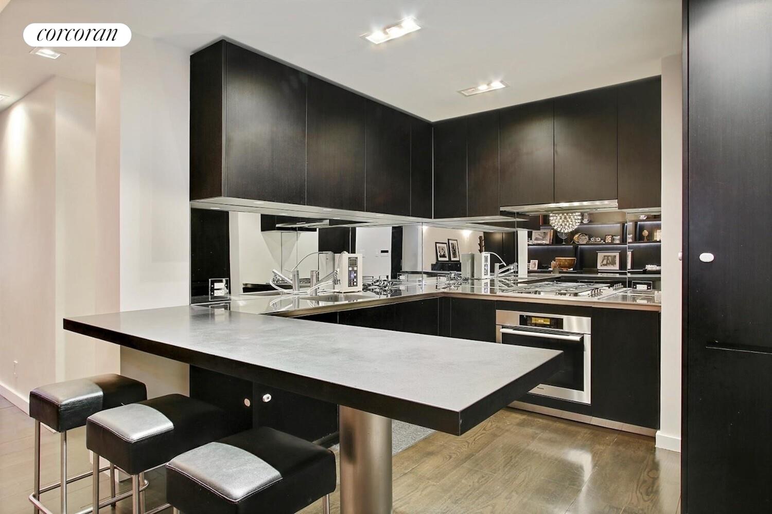 #7 photo, 110 E 71ST Street, Lenox Hill , NY 10021