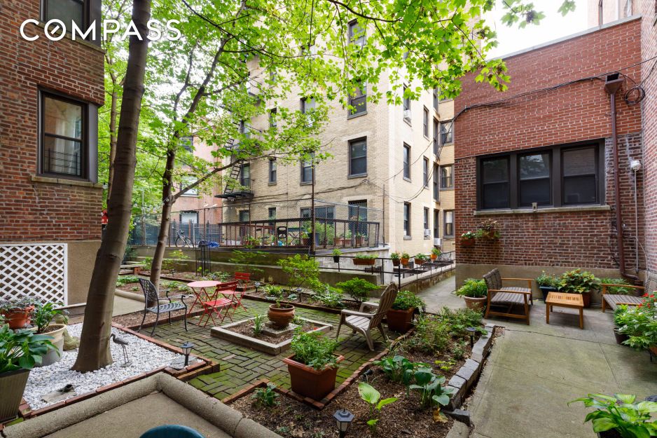 #10 photo, 45 Plaza Street W, הברונקס Park Slope , NY 11217