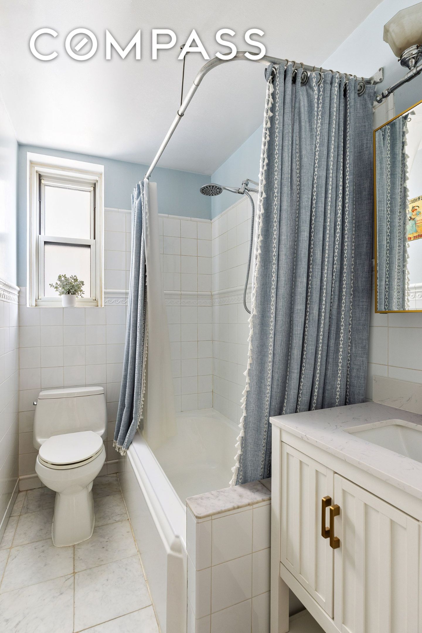 #8 photo, 45 Plaza Street W, הברונקס Park Slope , NY 11217