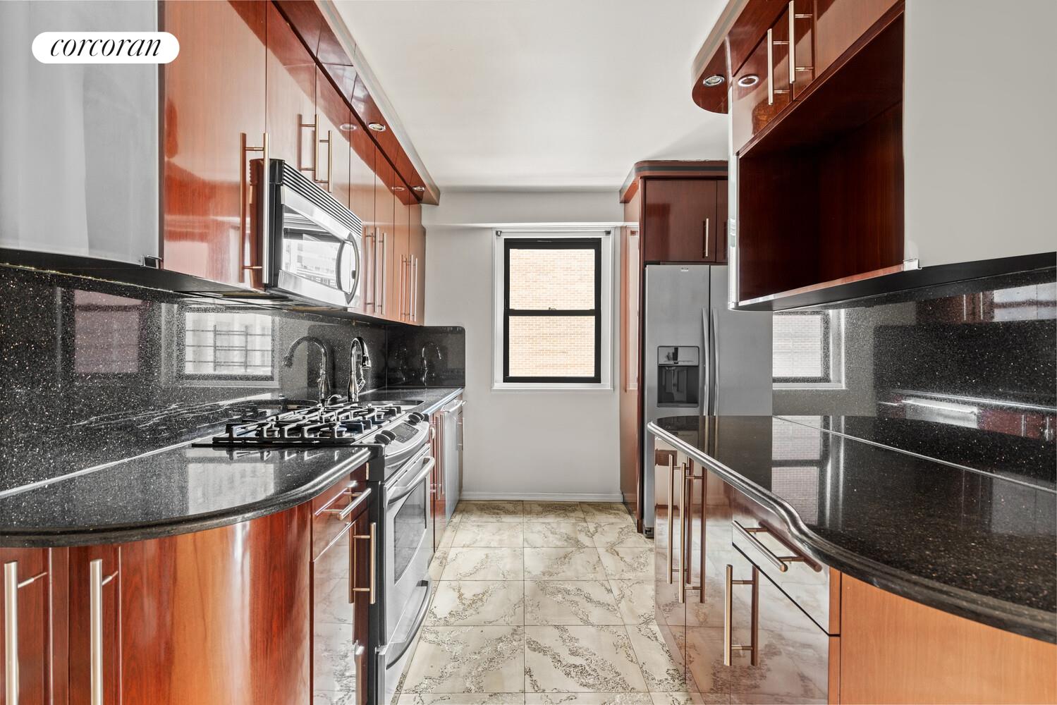 #5 photo, 85 LIVINGSTON Street, Бруклин ‖ Downtown Brooklyn , NY 11201