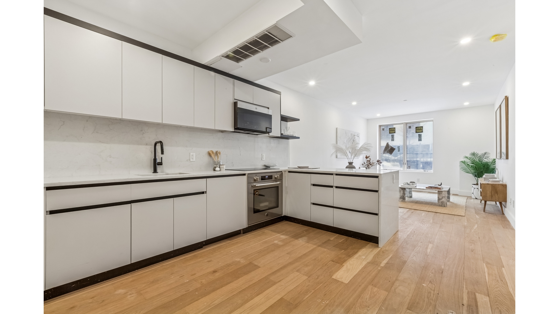 #6 photo, 197 PULASKI Street, Bedford-Stuyvesant , NY 11206