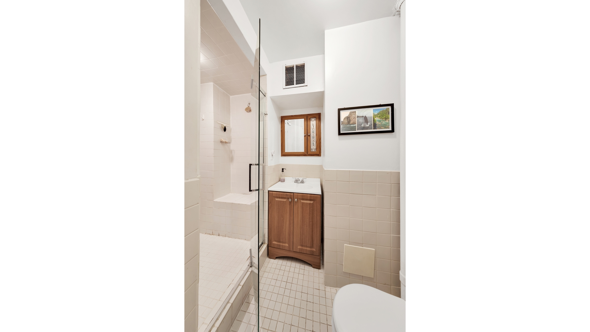 #4 photo, New York City, Yorkville , NY 10128