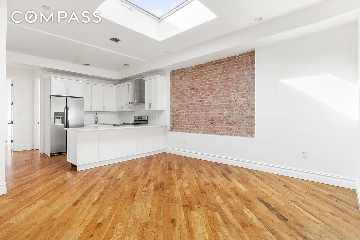 #1 photo, 2196 Dean Street, ब्रुकलीन Crown Heights , NY 11233