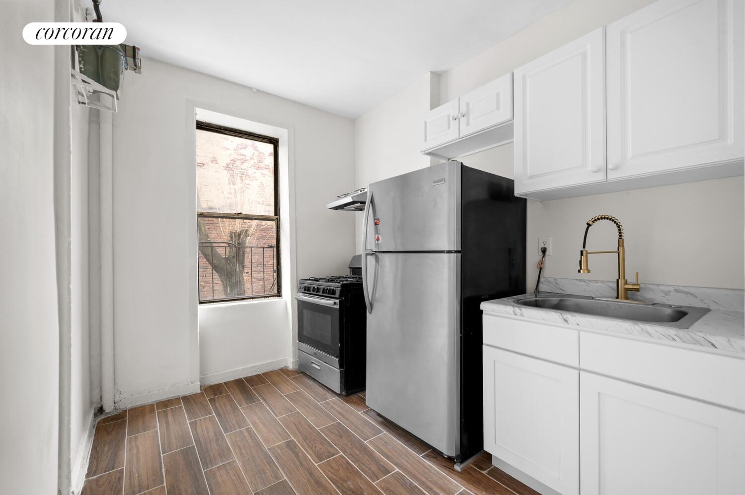 #4 photo, 2263 2ND Avenue, East Harlem , NY 10035