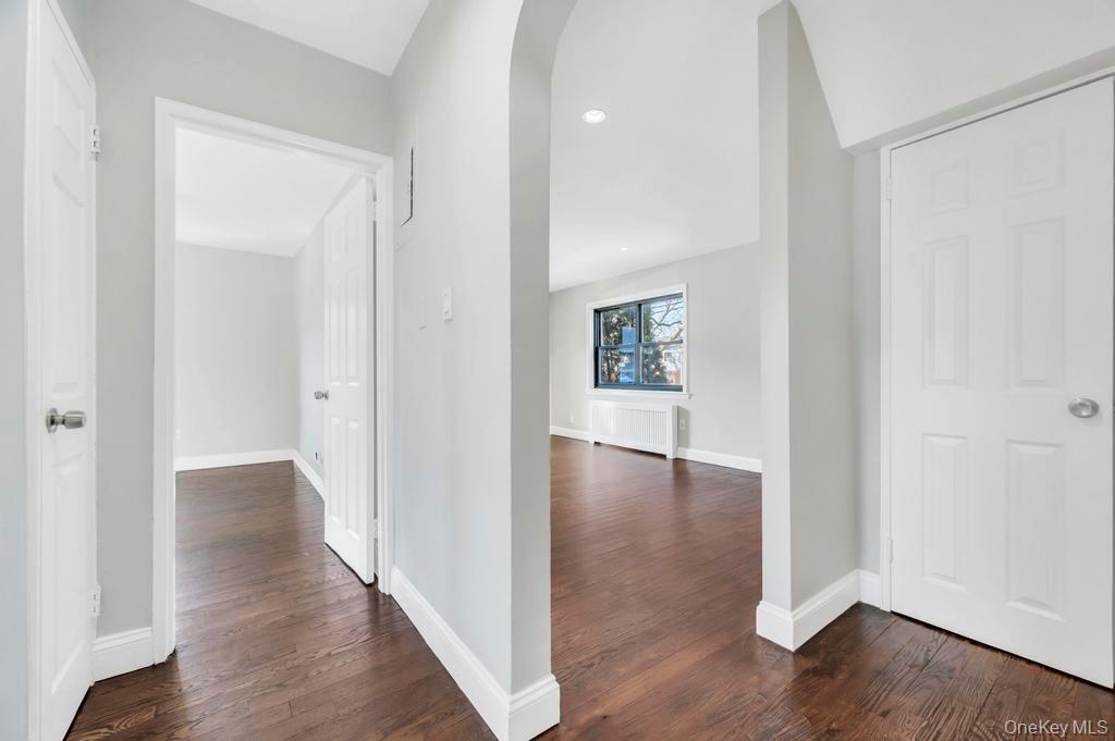 #14 photo, 220-44 73rd Avenue, كوينز Oakland Gardens , NY 11364