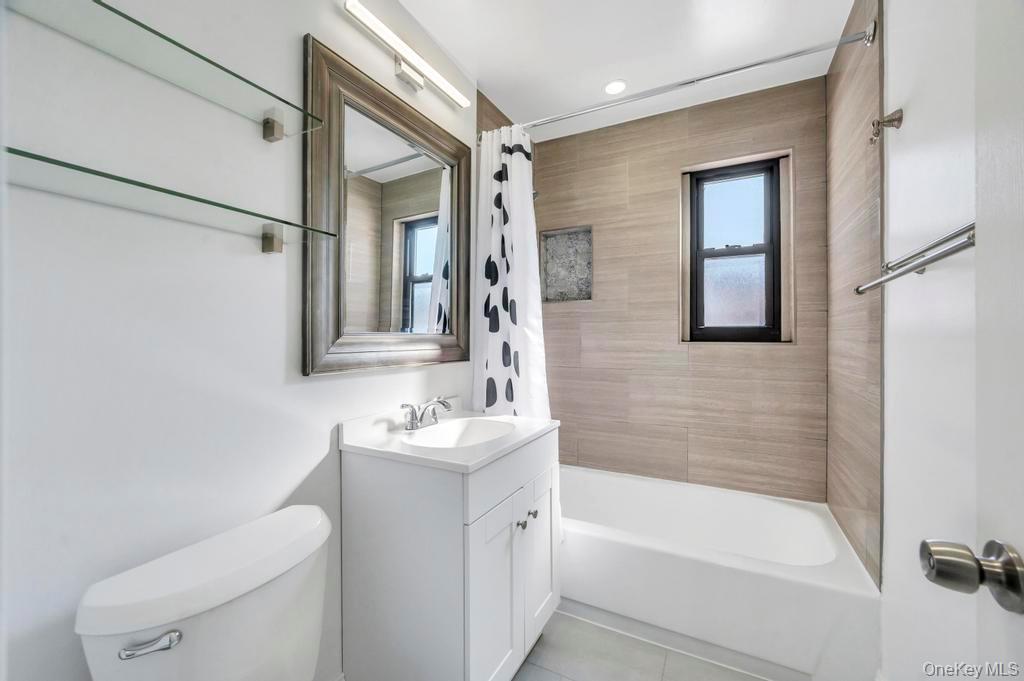 #9 photo, 220-44 73rd Avenue, كوينز Oakland Gardens , NY 11364