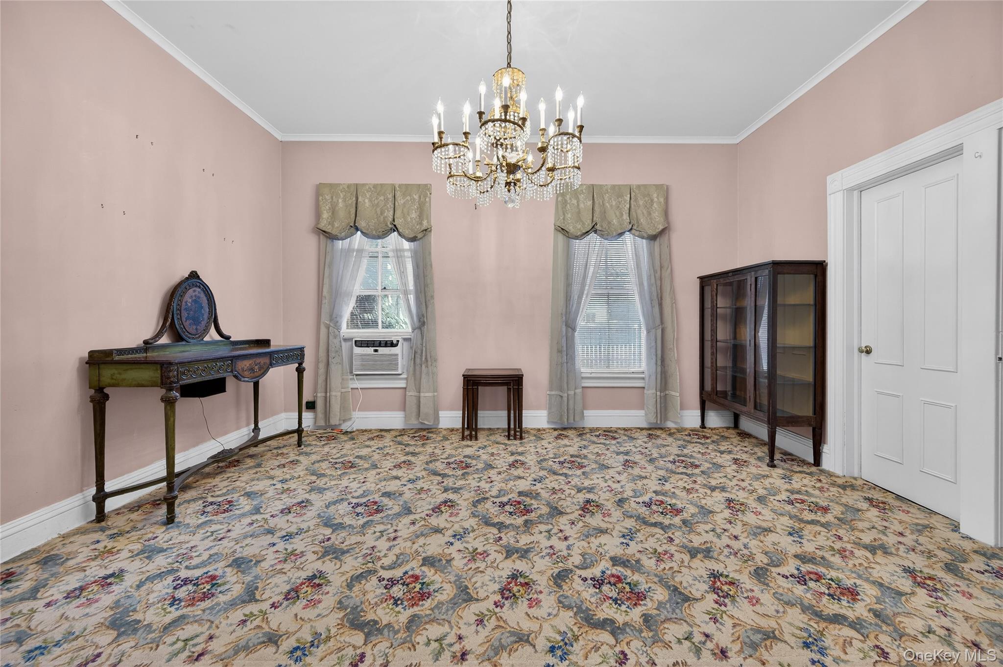 #10 photo, 863 Woodbury Road, Woodbury , NY 11797