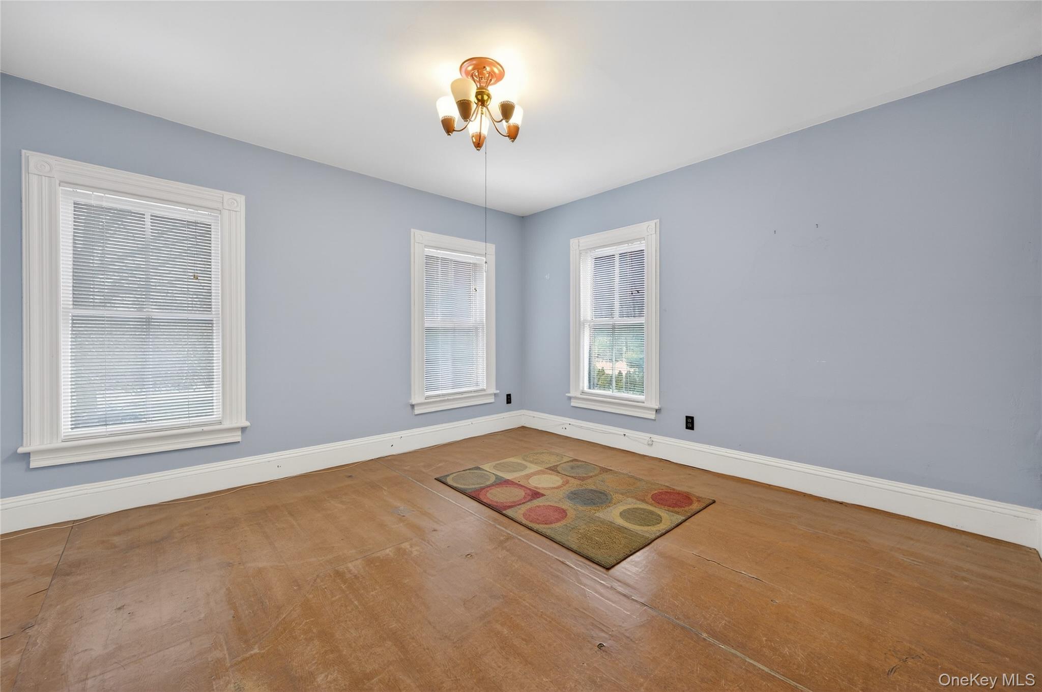 #20 photo, 863 Woodbury Road, Woodbury , NY 11797