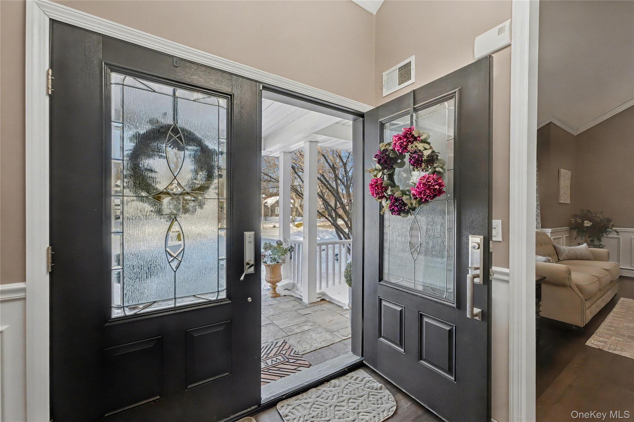 #4 photo, 8 Paddock Drive, Fort Salonga , NY 11768