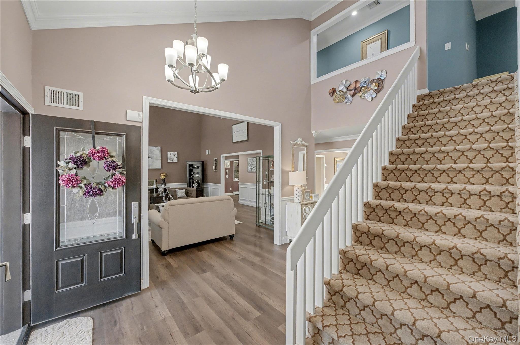 #6 photo, 8 Paddock Drive, Fort Salonga , NY 11768