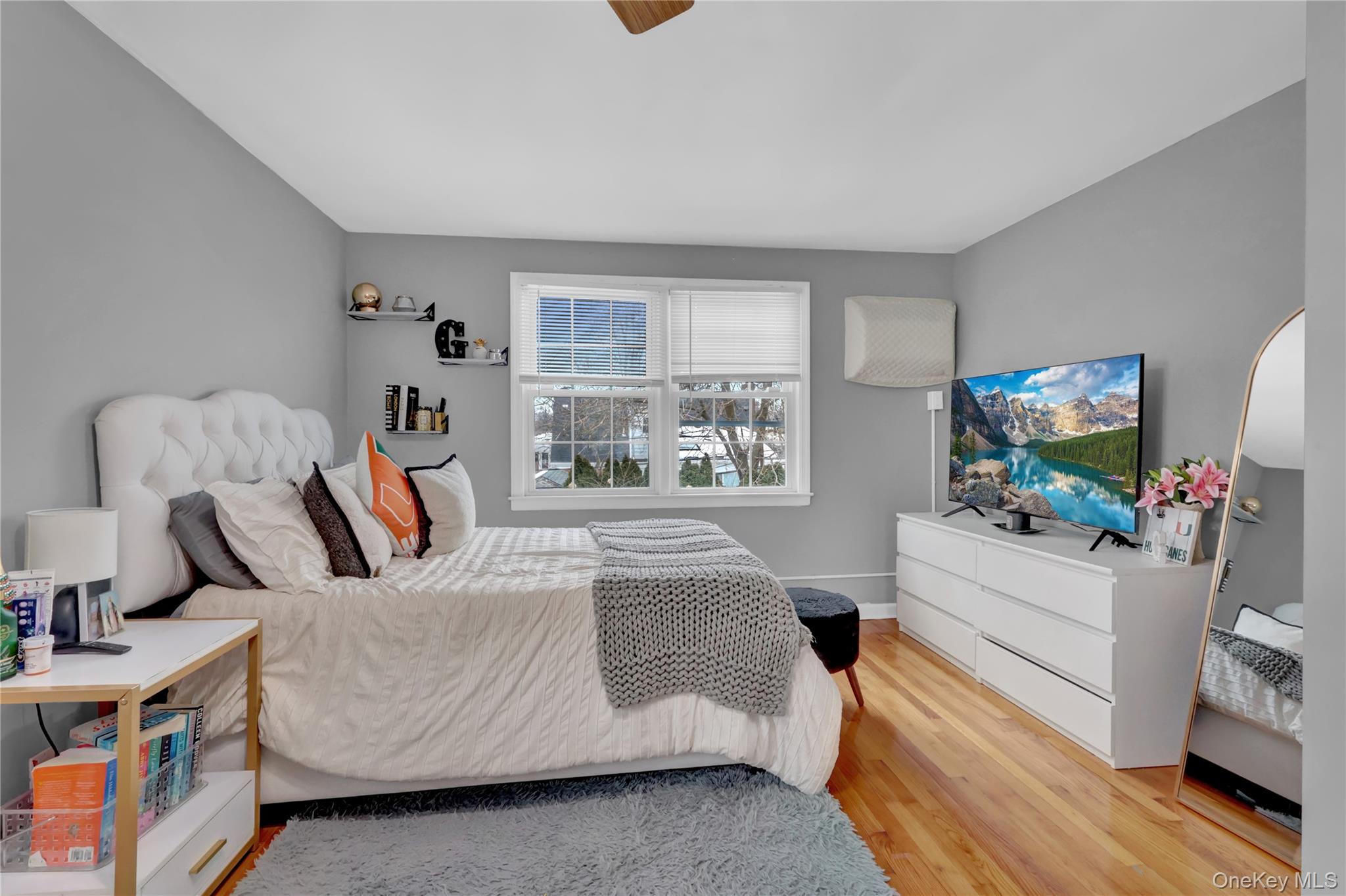 #16 photo, 122 Laurel Drive, New Hyde Park , NY 11040