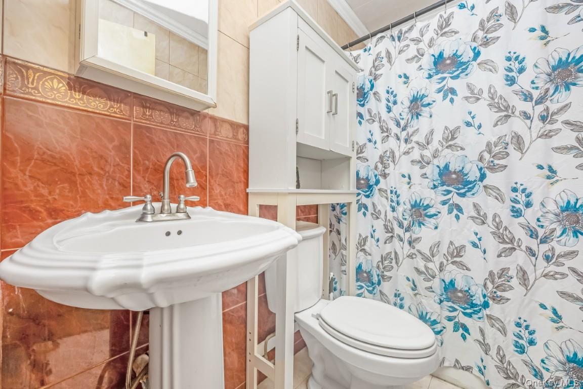 #13 photo, 117-37 193rd Street, Saint Albans , NY 11412