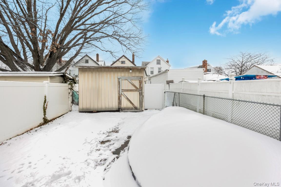 #15 photo, 117-37 193rd Street, Saint Albans , NY 11412