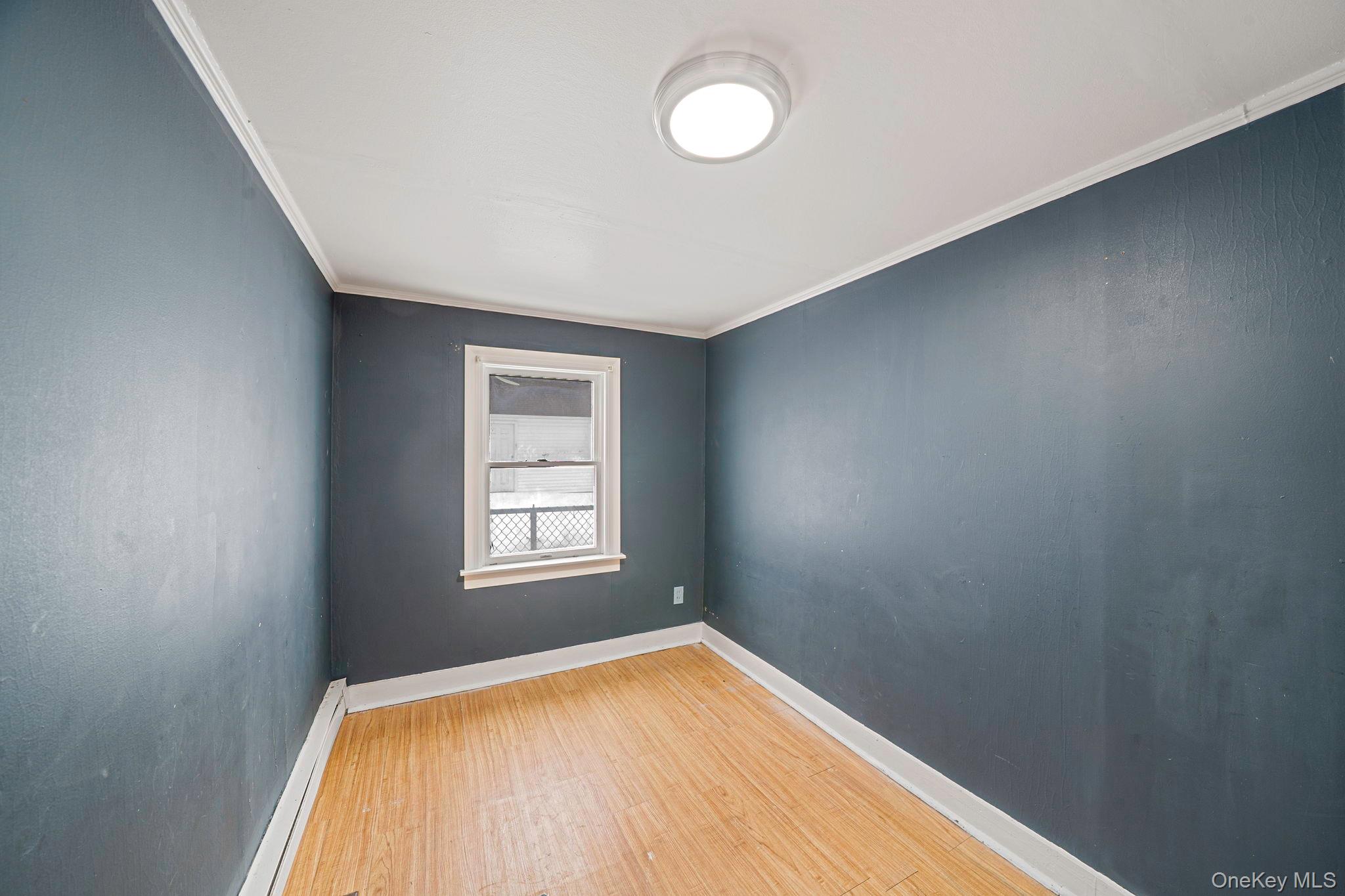 #12 photo, 1049 Woodcrest Avenue, سوفولك Riverhead , NY 11901