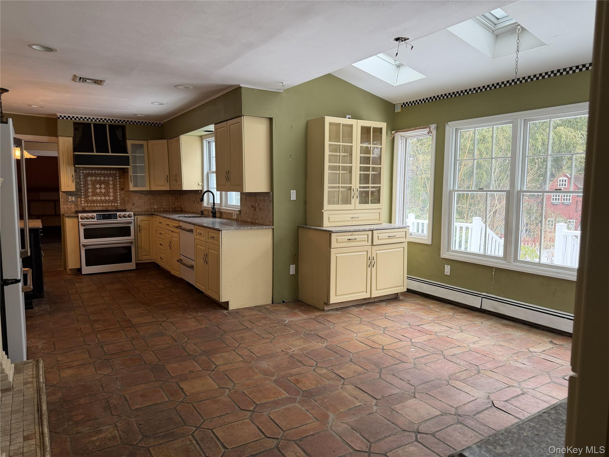 #8 photo, 31 Upper Sheep Pasture Road, East Setauket , NY 11733