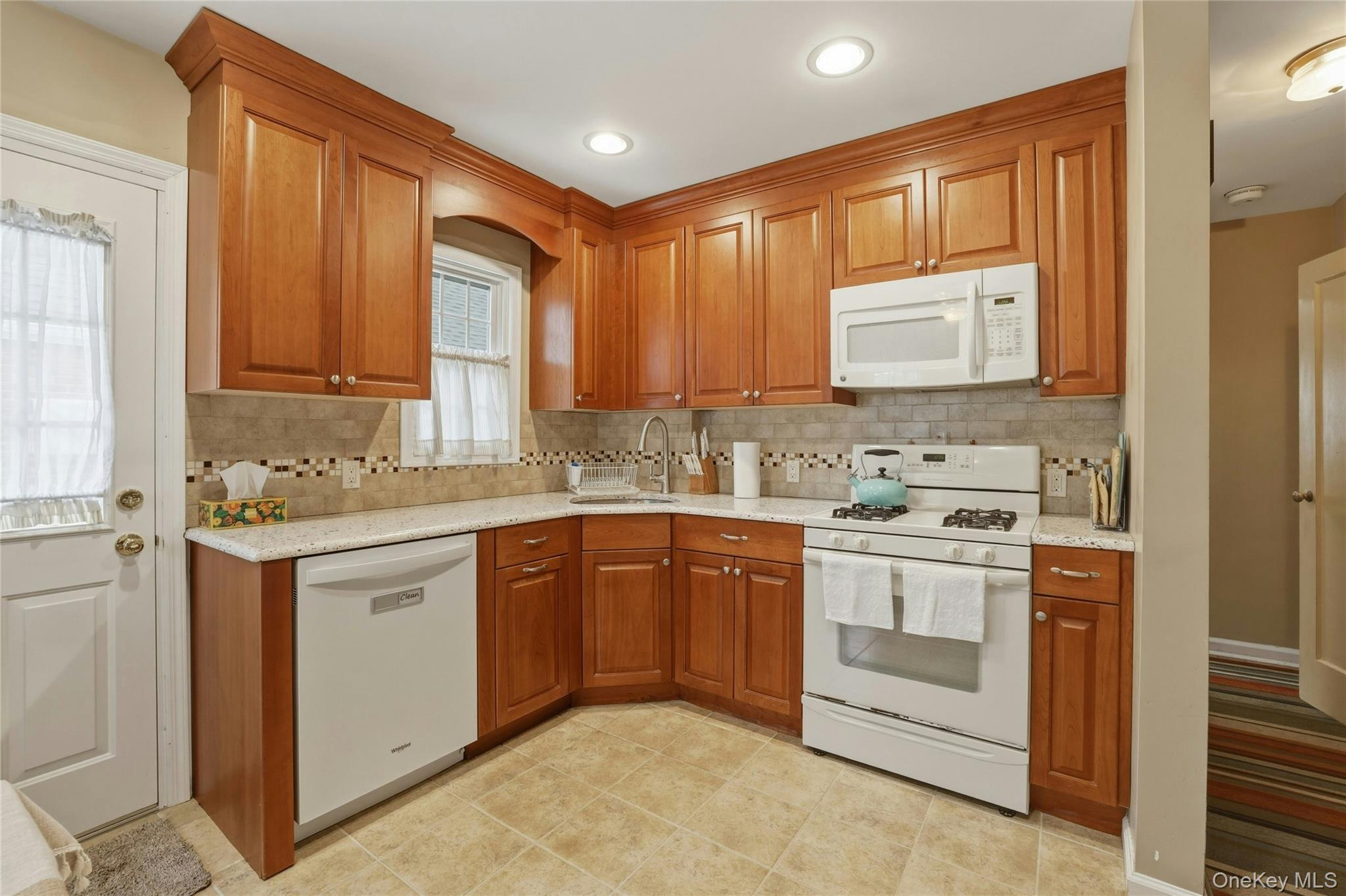 #12 photo, 348 Carnation Avenue, Floral Park , NY 11001