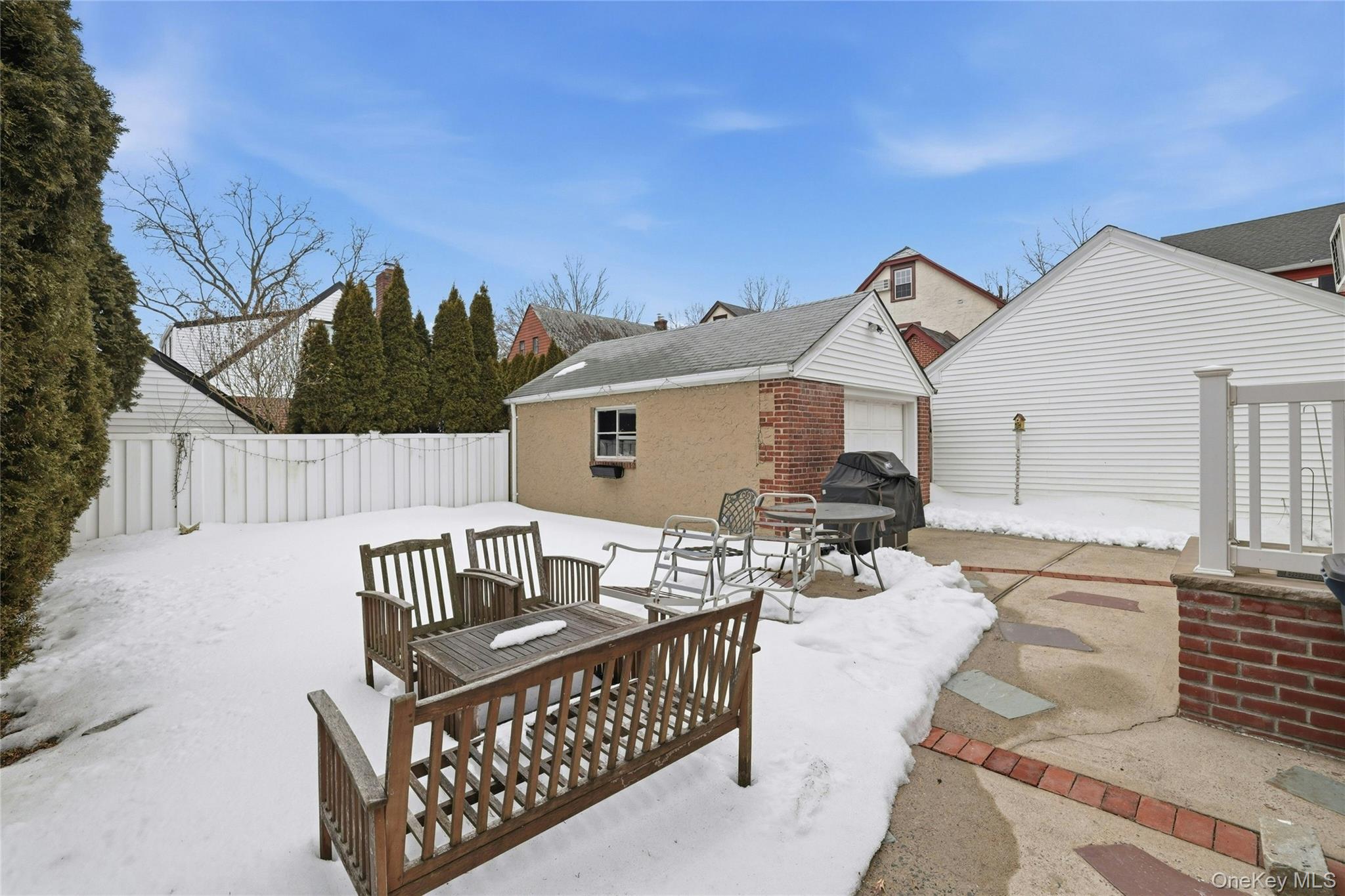 #20 photo, 348 Carnation Avenue, Floral Park , NY 11001