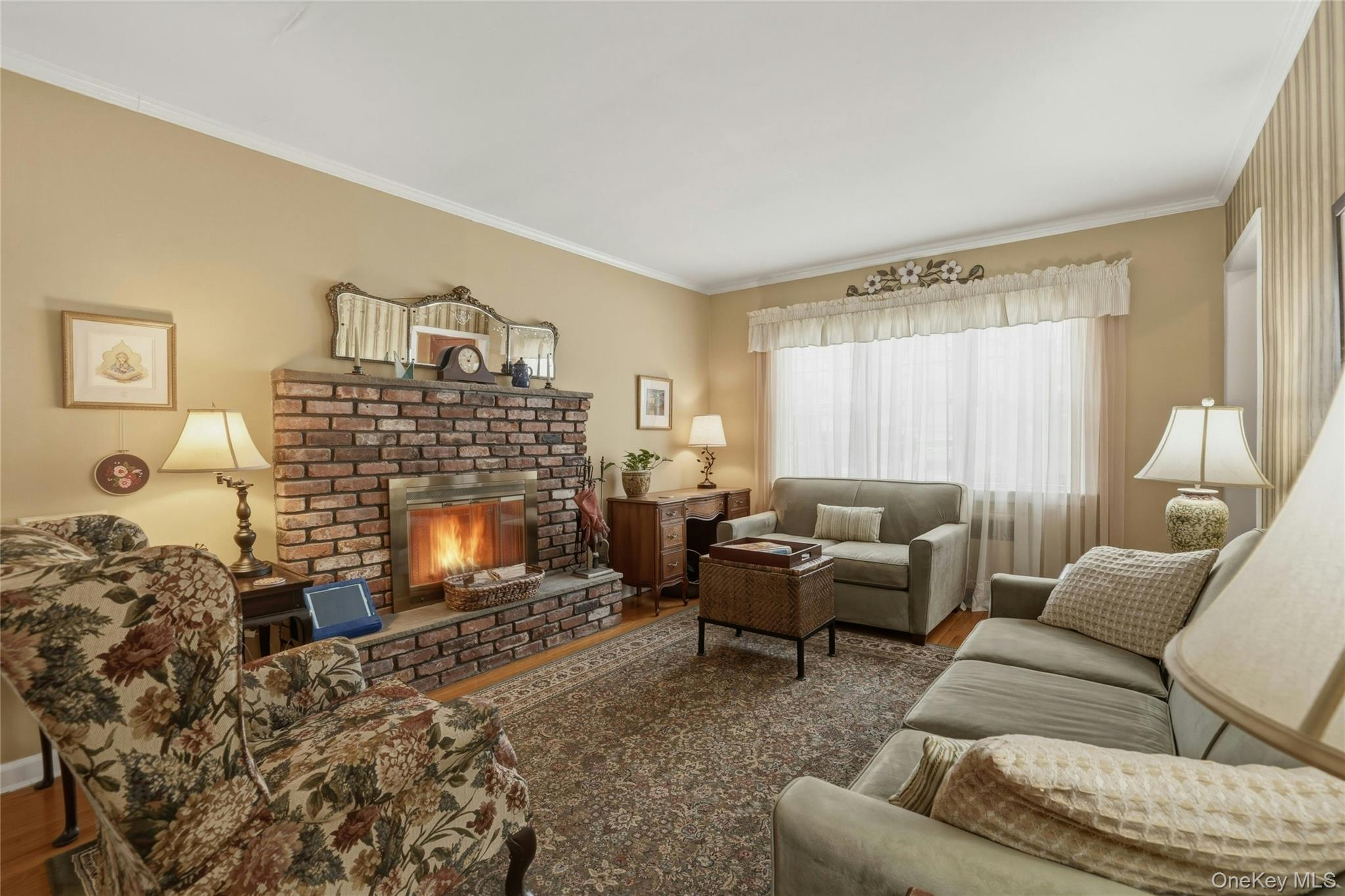 #6 photo, 348 Carnation Avenue, Floral Park , NY 11001