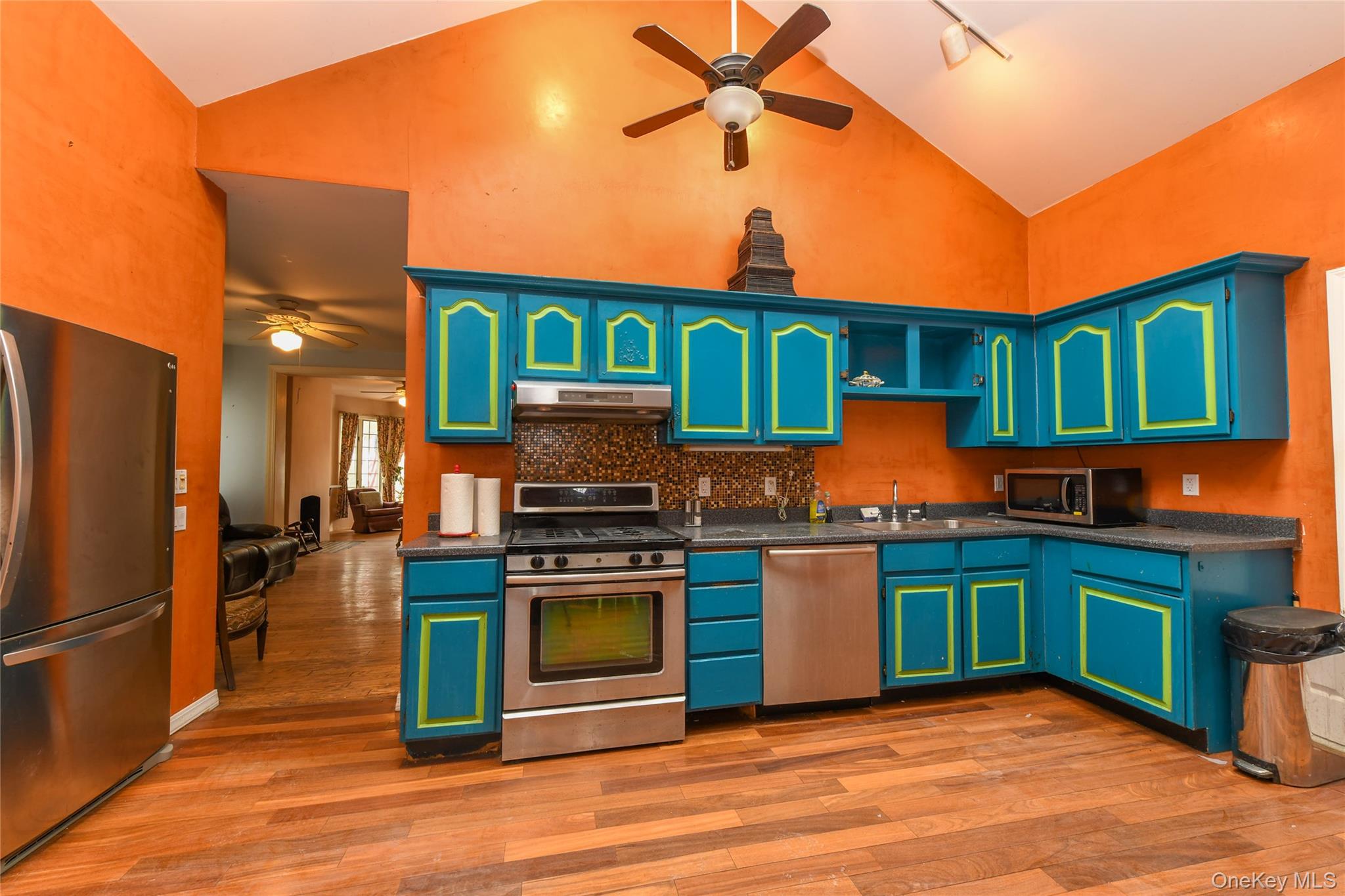 #19 photo, 76-43 85th Road, Woodhaven , NY 11421