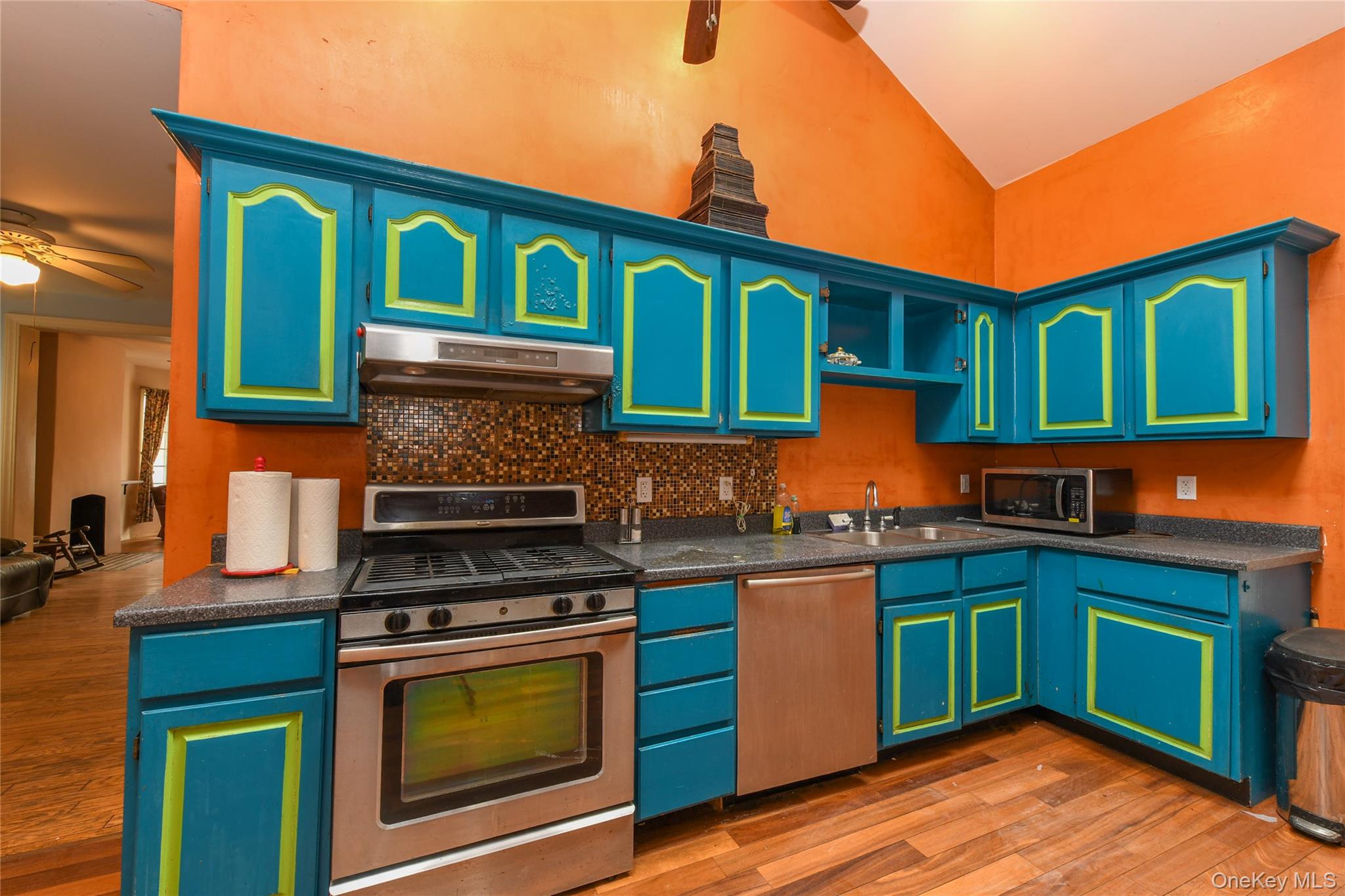 #20 photo, 76-43 85th Road, Woodhaven , NY 11421