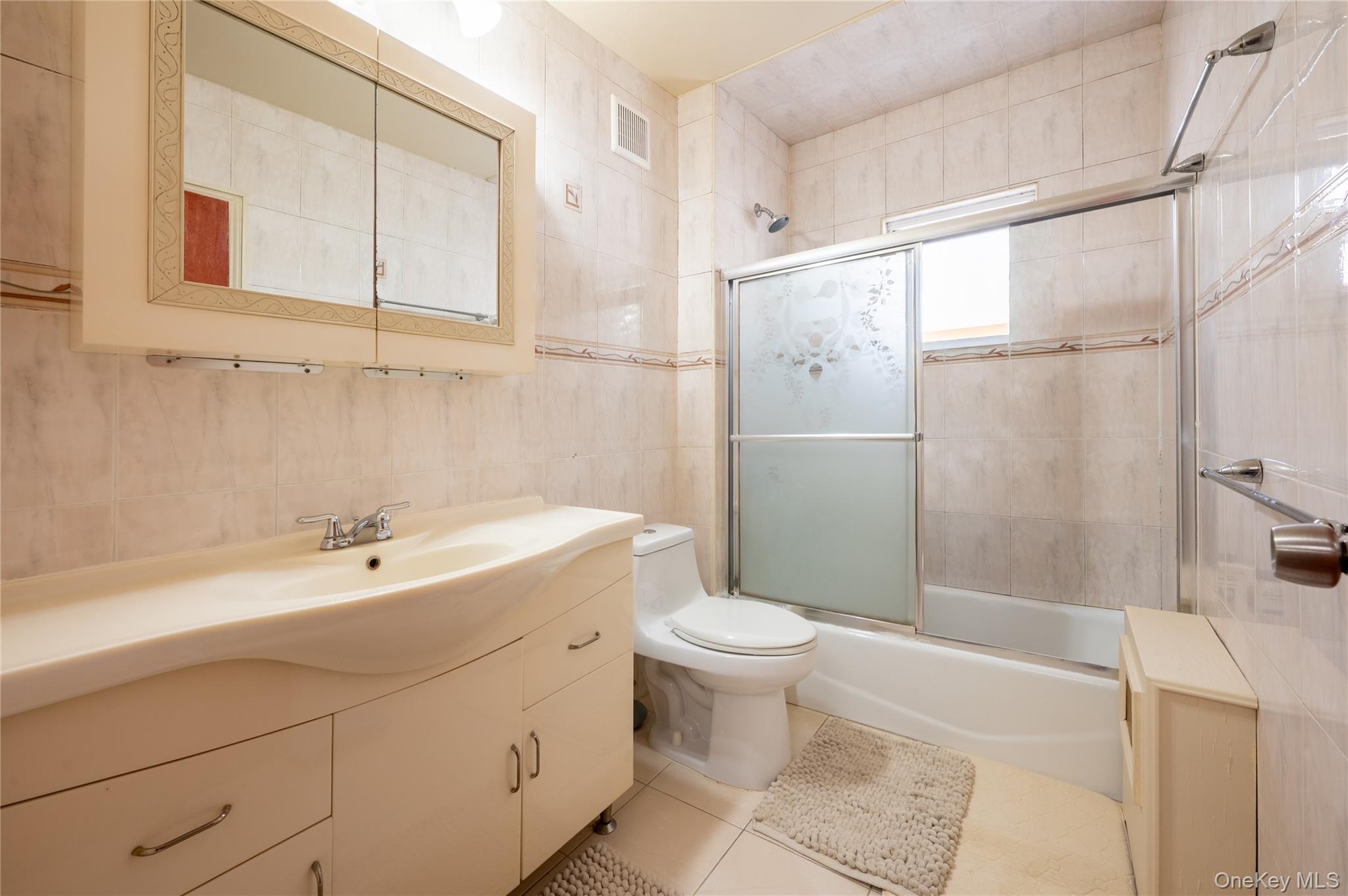 #17 photo, 104-48 Lefferts Boulevard, קווינס Richmond Hill , NY 11419