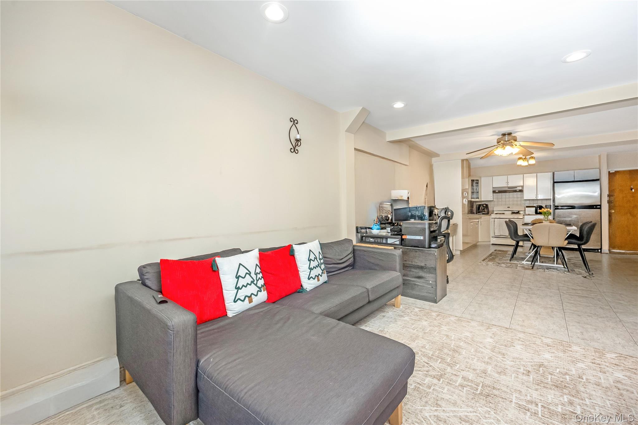 #6 photo, 7159 58th Road, קווינס Maspeth , NY 11378