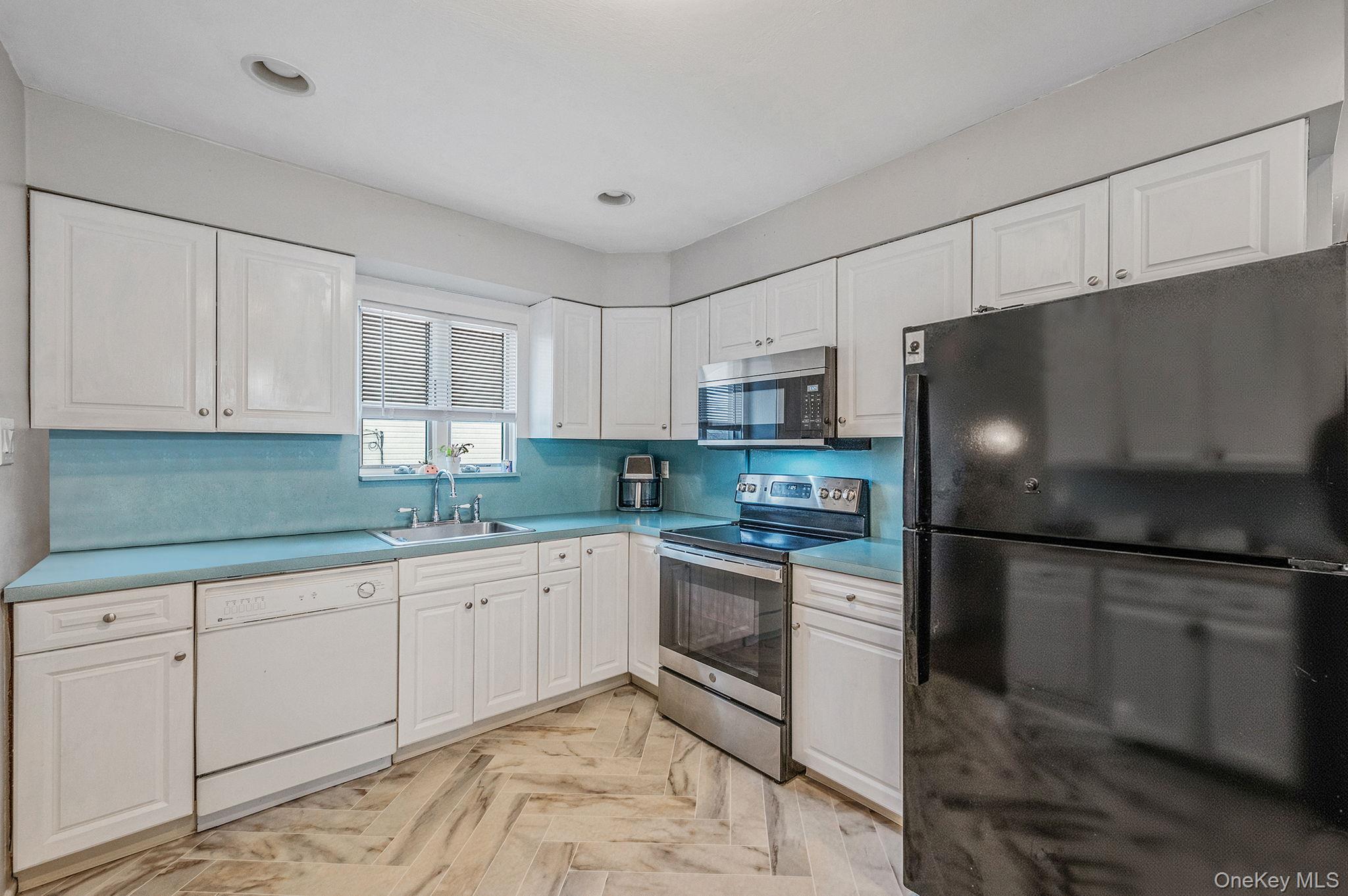 #18 photo, 94 Harrison Avenue, Bethpage , NY 11714