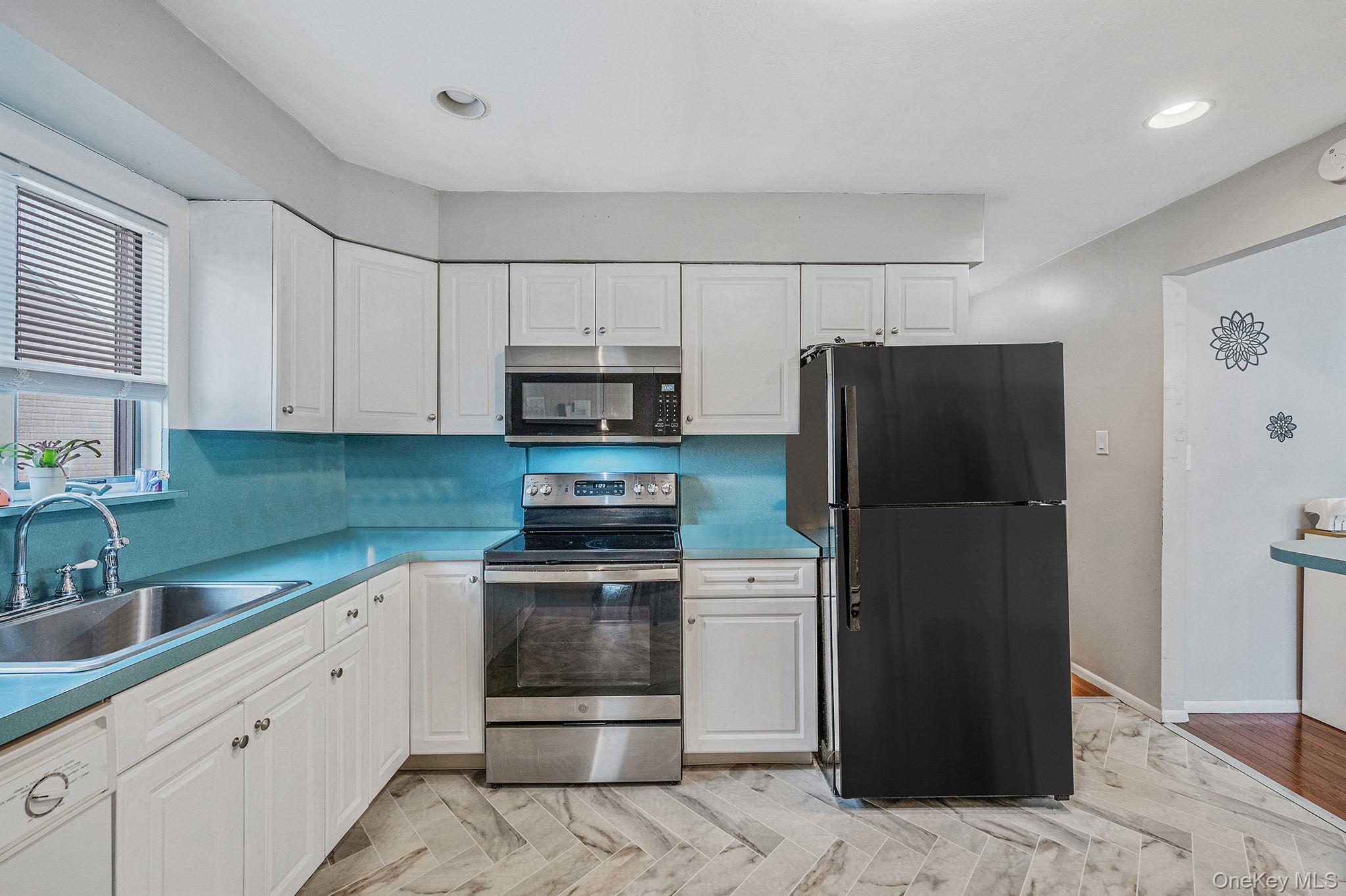 #19 photo, 94 Harrison Avenue, Bethpage , NY 11714